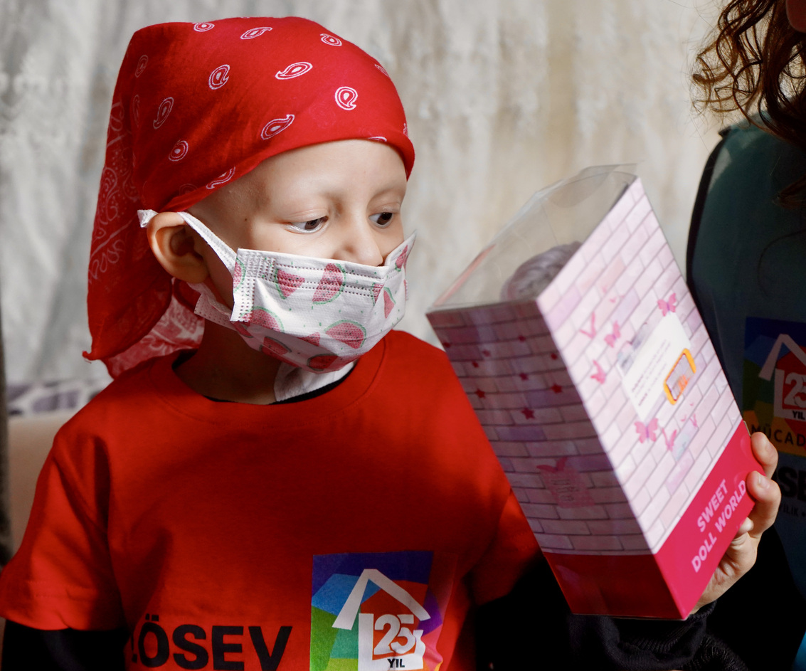 Depremde Evleri Yıkılan Aile, Lösemiyle Sarsıldı (1)-1