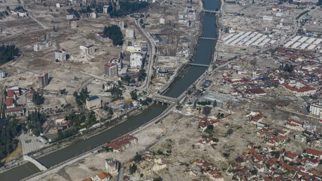 Deva Parti̇si̇’nden Antalya İçi̇n Deprem Uyarisi Beton Artti, Ri̇sk Büyüdü (1)-1
