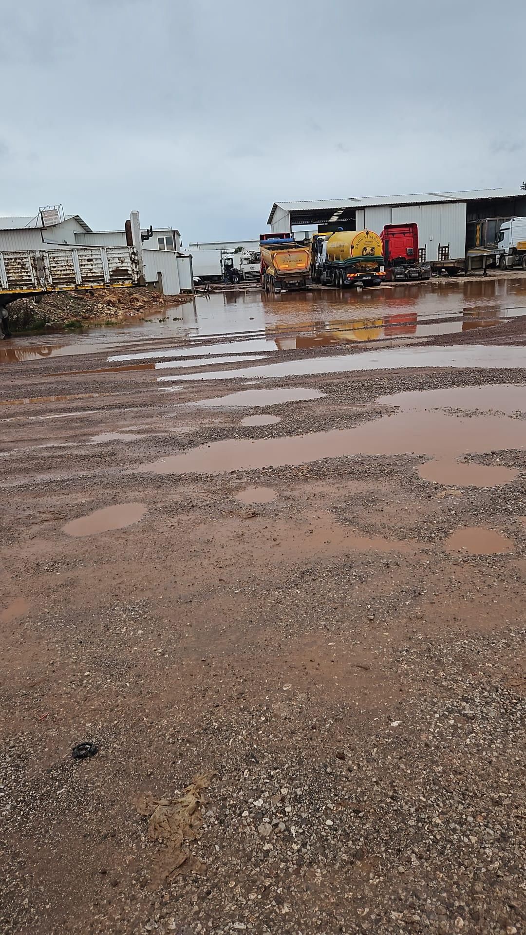 Dosemealti Yeni Sanayi Yolu Camur Ve Cukur Kiskacinda (1)