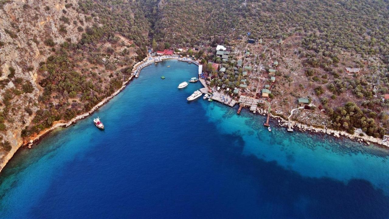 Eski Bakan Erkan Mumcu’nun Arazisi Için Açılan Yol Kaş’ı Ayağa Kaldırdı (1)-2