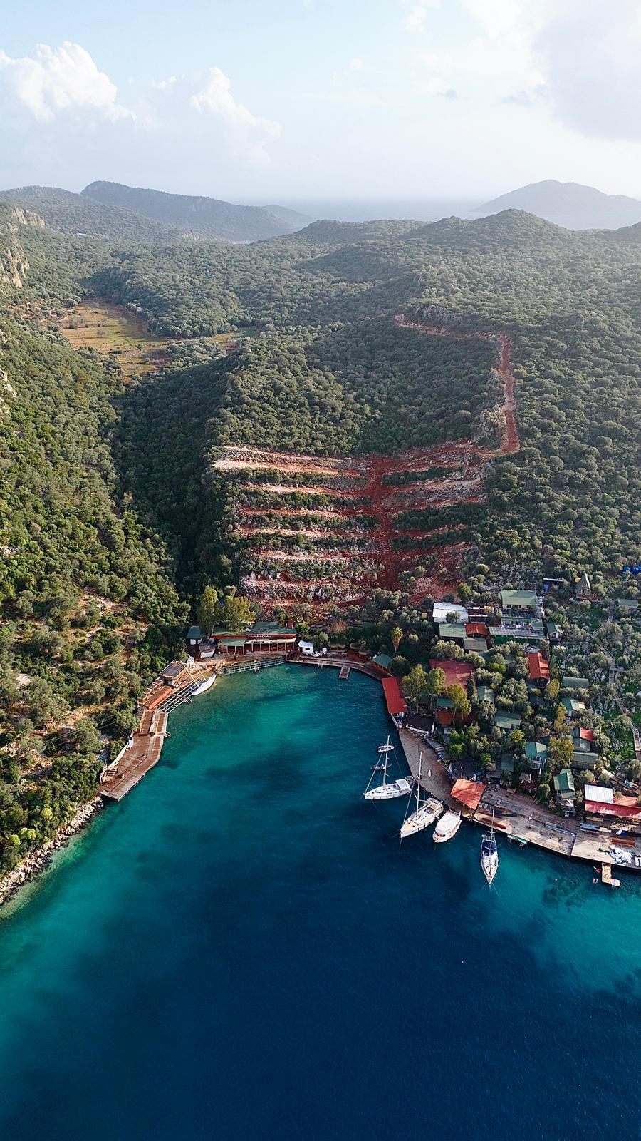 Eski Bakan Erkan Mumcu’nun Arazisi Için Açılan Yol Kaş’ı Ayağa Kaldırdı (3)