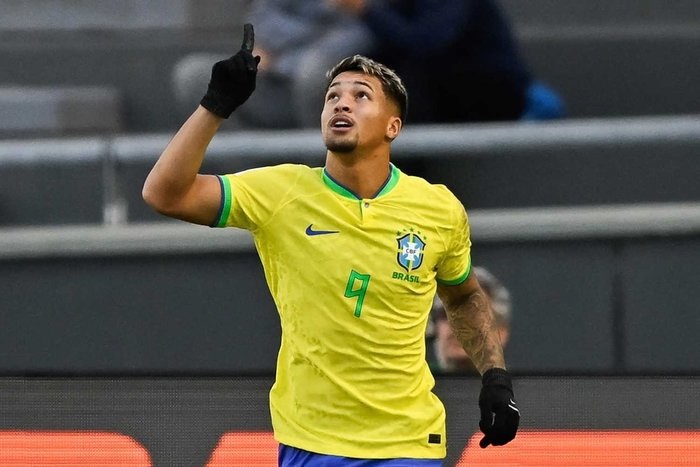 Fenerbahçe’de Transferde Kritik Saatler Dünya Yıldızı Golcü Için Büyük Görüşme! Fenerbahçe’de Kimi Transfer Etti (1)-1