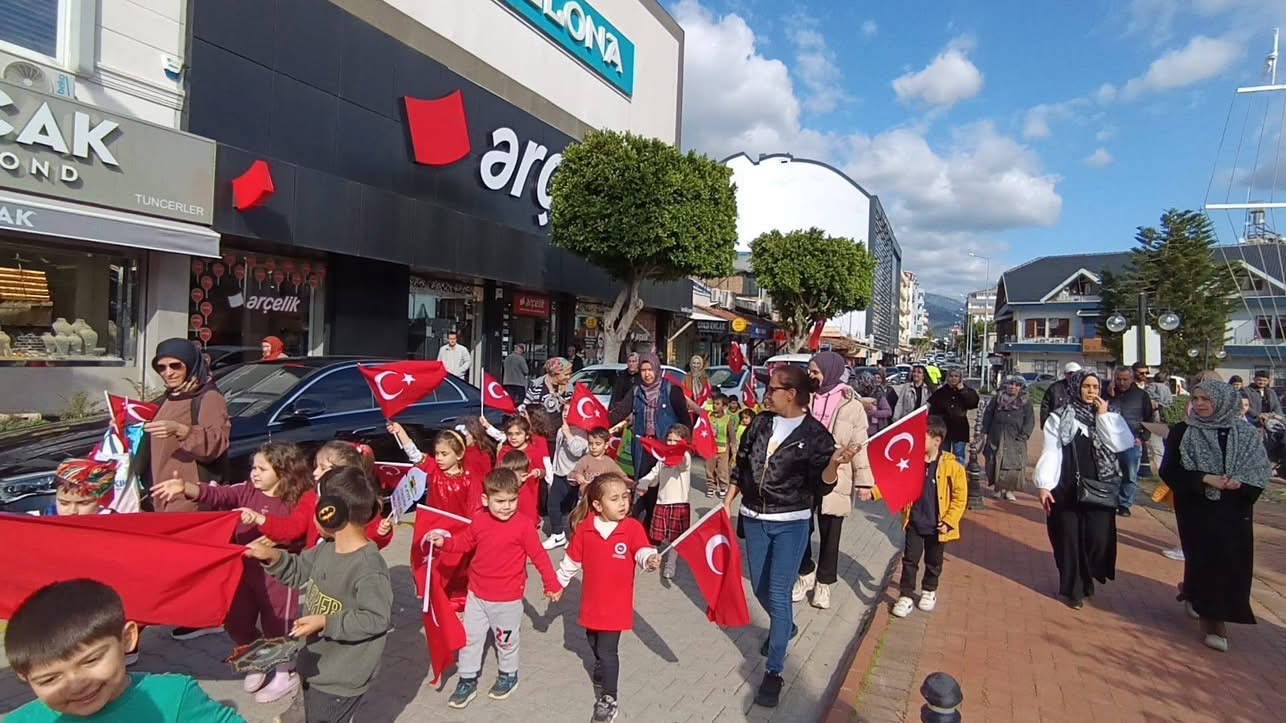 Gazipaşa’da Miniklerden Ramazan Davullu Coşkulu Karşılama (2)