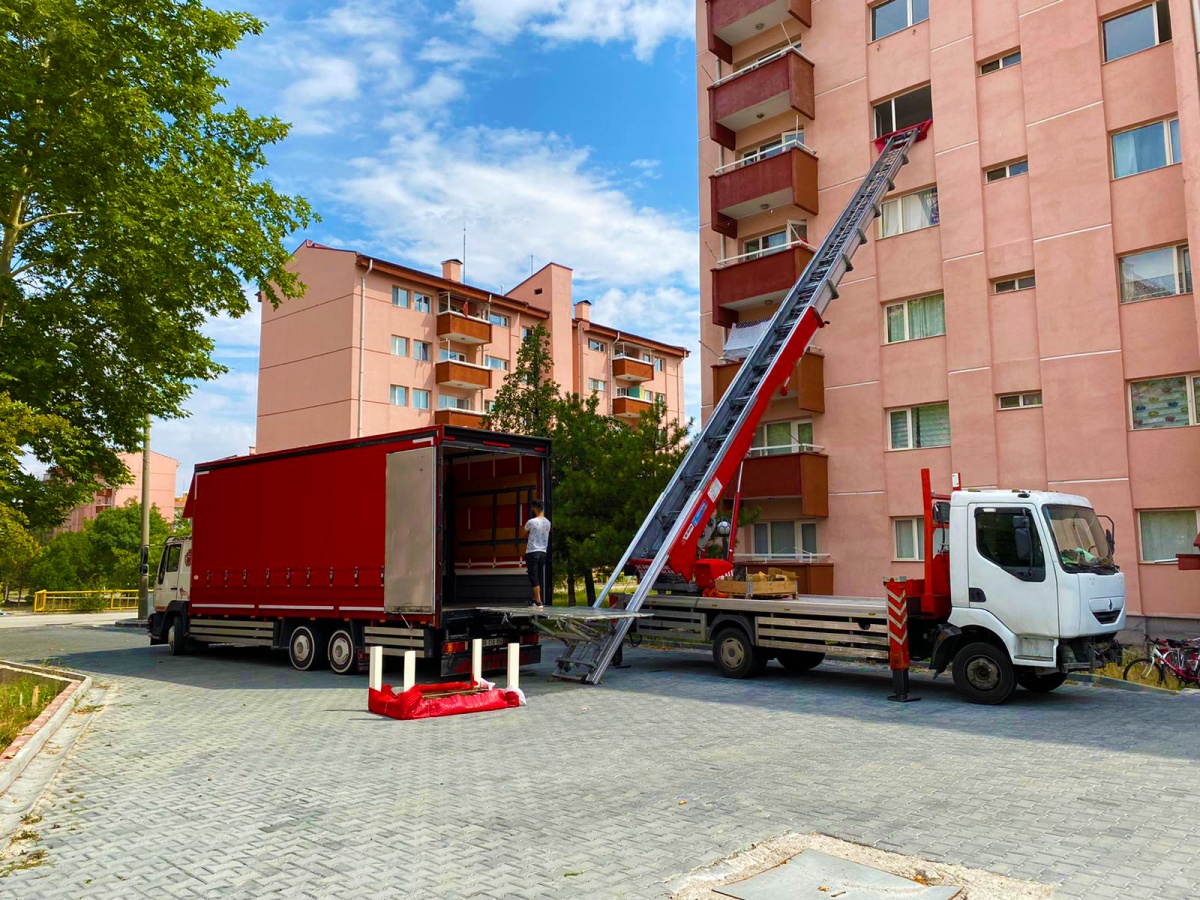 Kamyon Ve Çekici Esnafına Yeni Düzenleme! Takograf Zorunluluğu Genişliyor