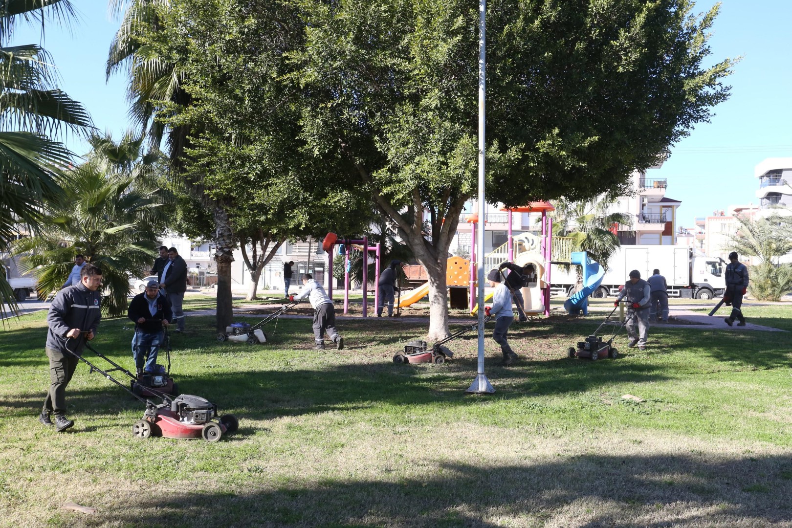 Kepez Belediyesi Varsak’a Yeni Parklar Kazandırdı (3)