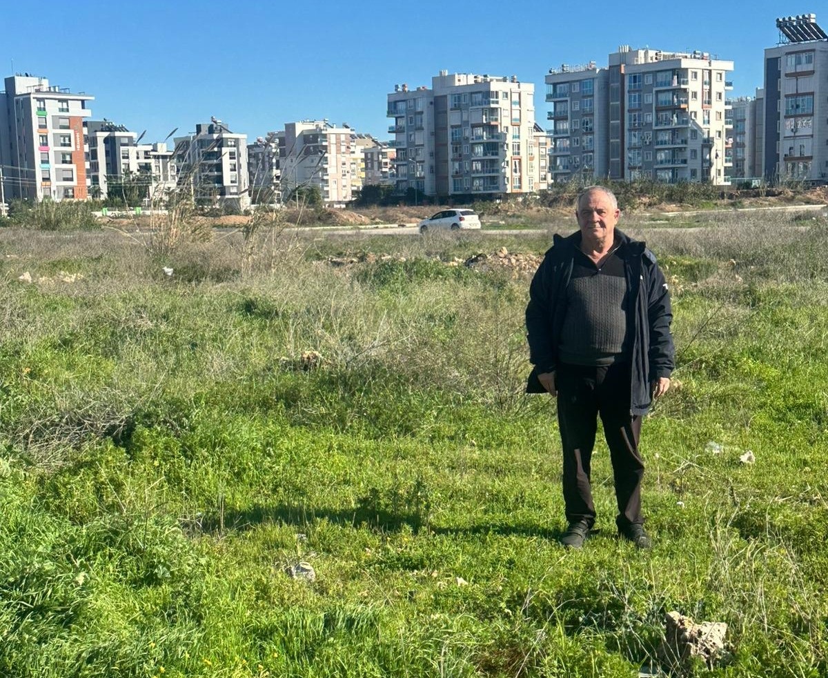 Kepez Semt Spor Sahası Ihaleyle Satışa Çıktı (1)