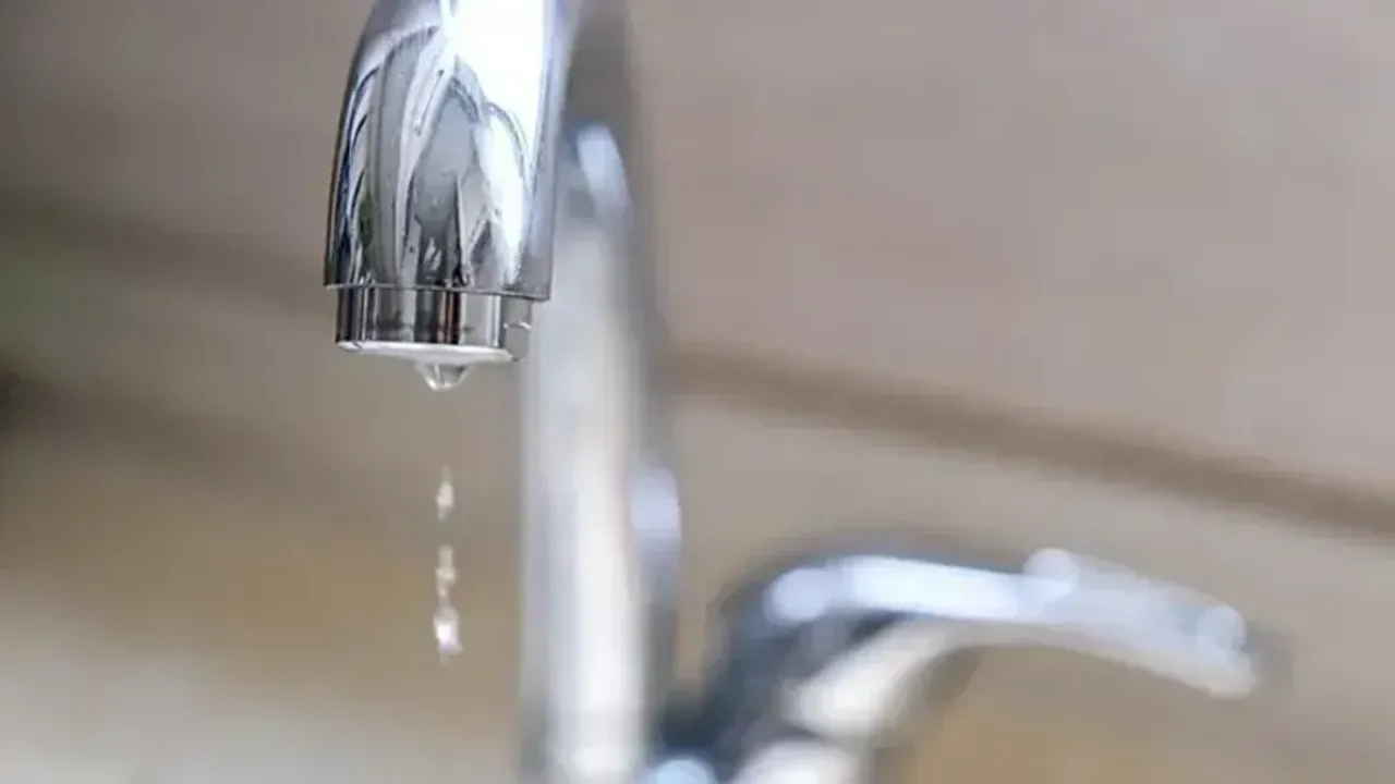 Kepez Su Kesintileri Vatandaşları Isyan Noktasına Getirdi (2)