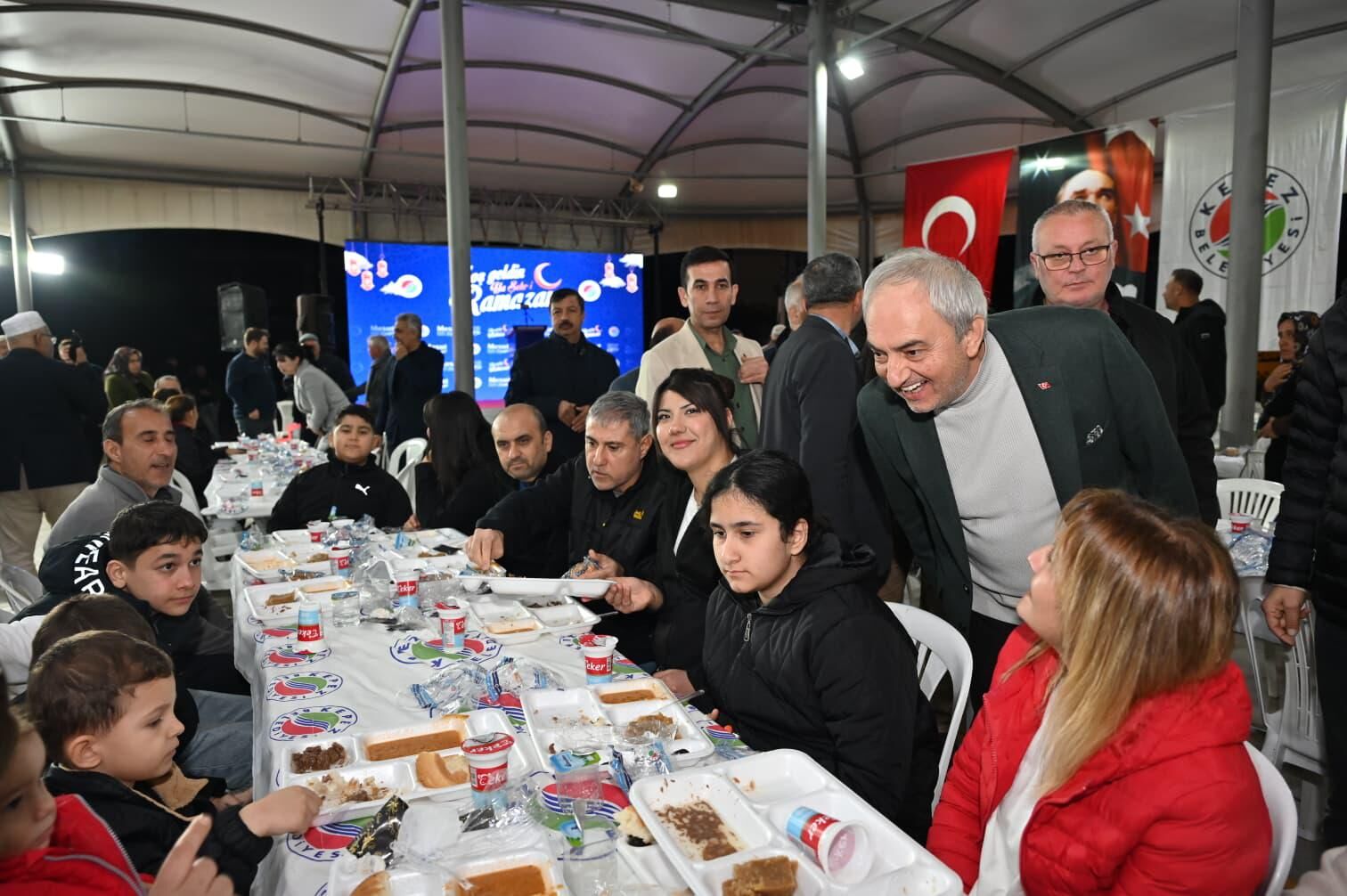 Kepez’de Gönülleri Birleştiren Sofra (4)