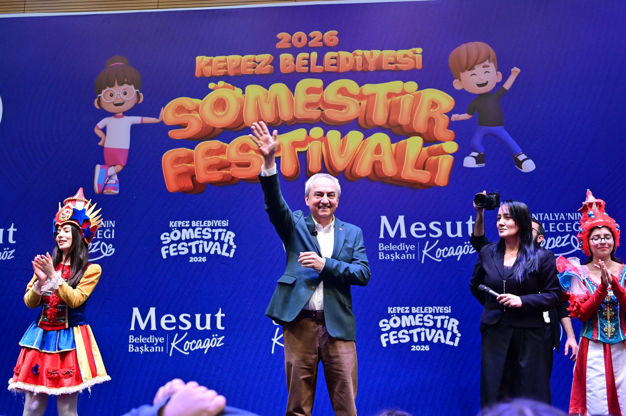 Kocagoz, Somestir Festivalinde Cocuklarla Bulustu 5