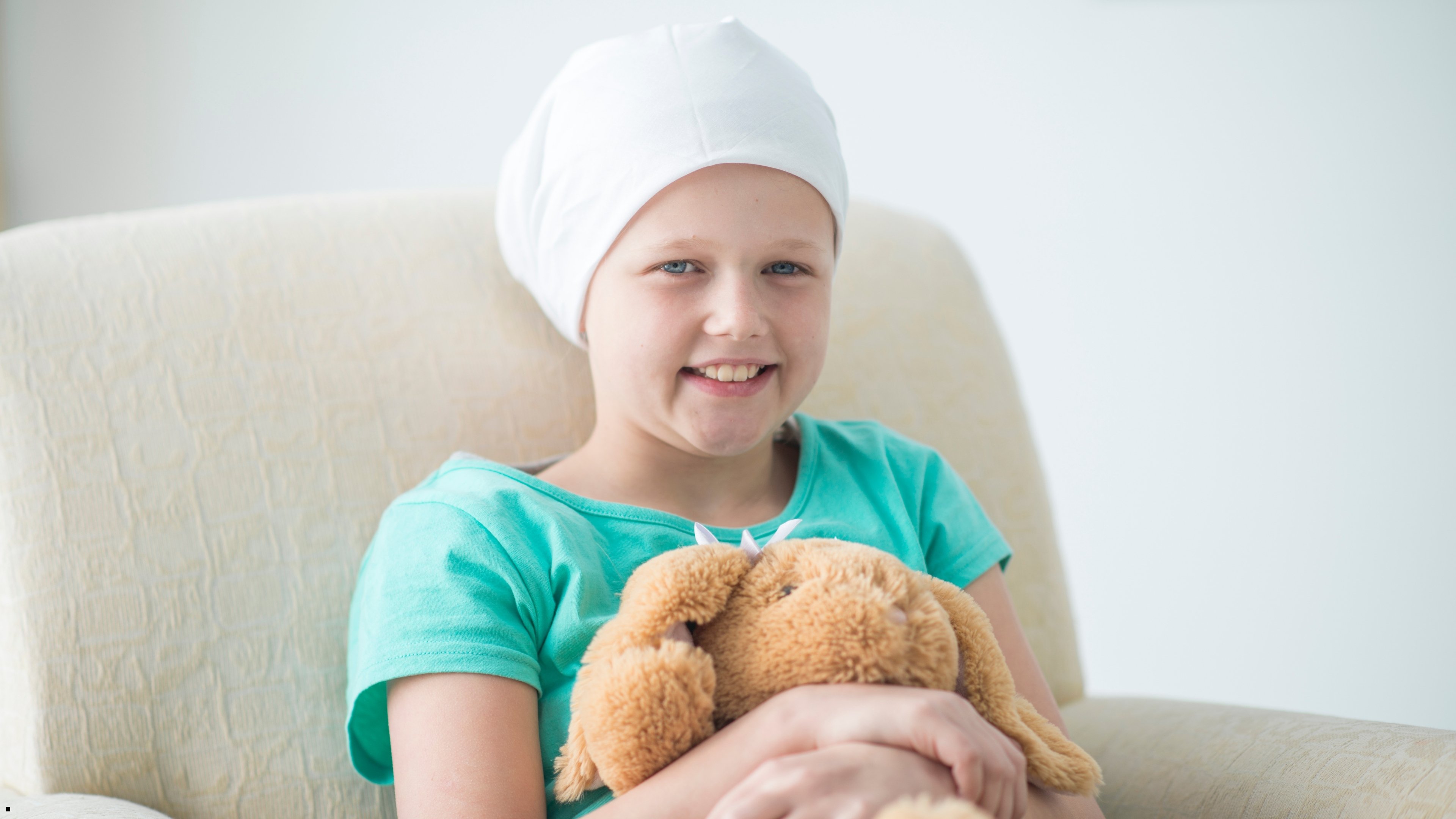 Lösev Düğmeye Bastı! Antalya’da Yüz Binlerce Aileye Koli Koli Mutluluk Dağıtacak (1)-1