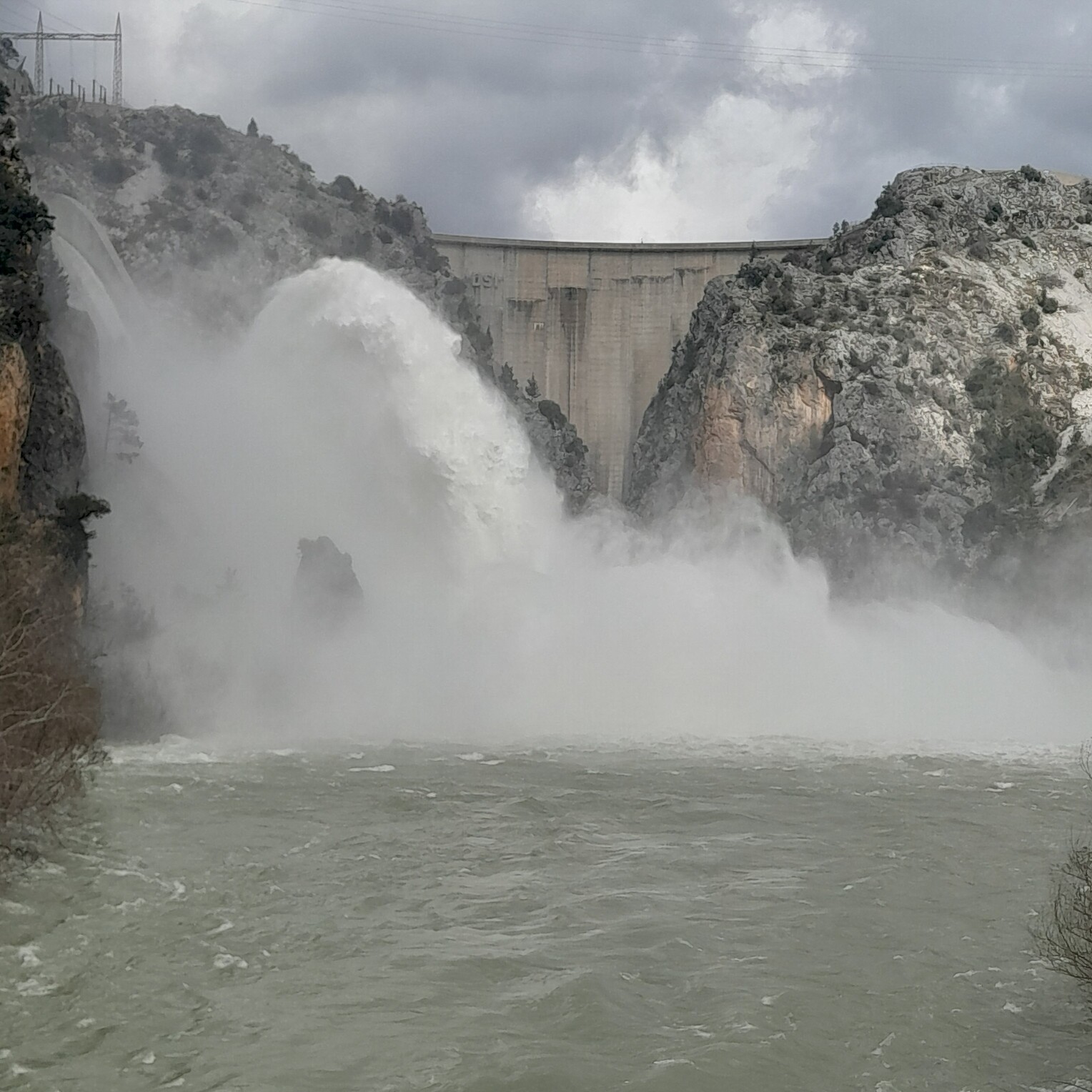 Oymapinar Barajinda Su Tahliyesi Basladi (1)
