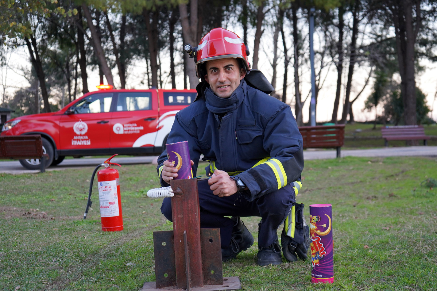 Ramazan’da 'İftar Topu'nun Yerini Ses Bombası Aldı (2)