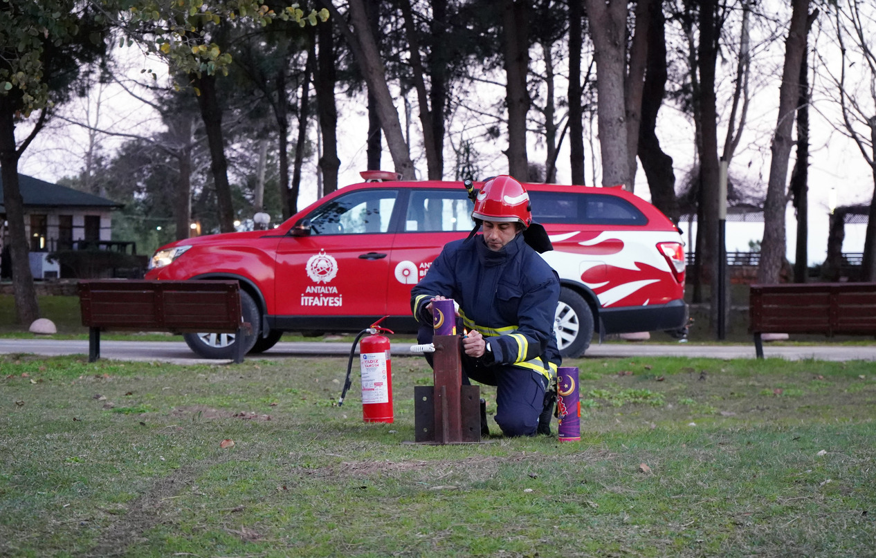 Ramazan’da 'İftar Topu'nun Yerini Ses Bombası Aldı (4)