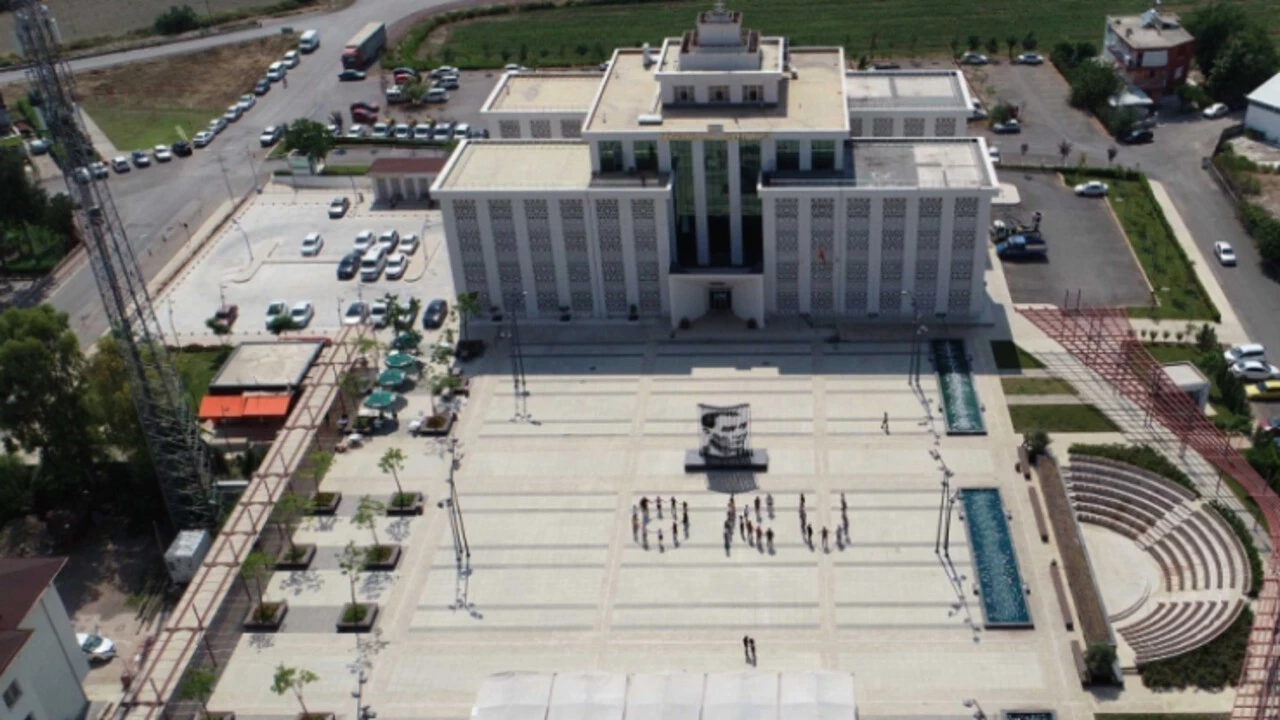 Süper Müdüre Tepki Yağıyor… Antalya Döşemealtı Bu Atamayı Konuşuyor (1)