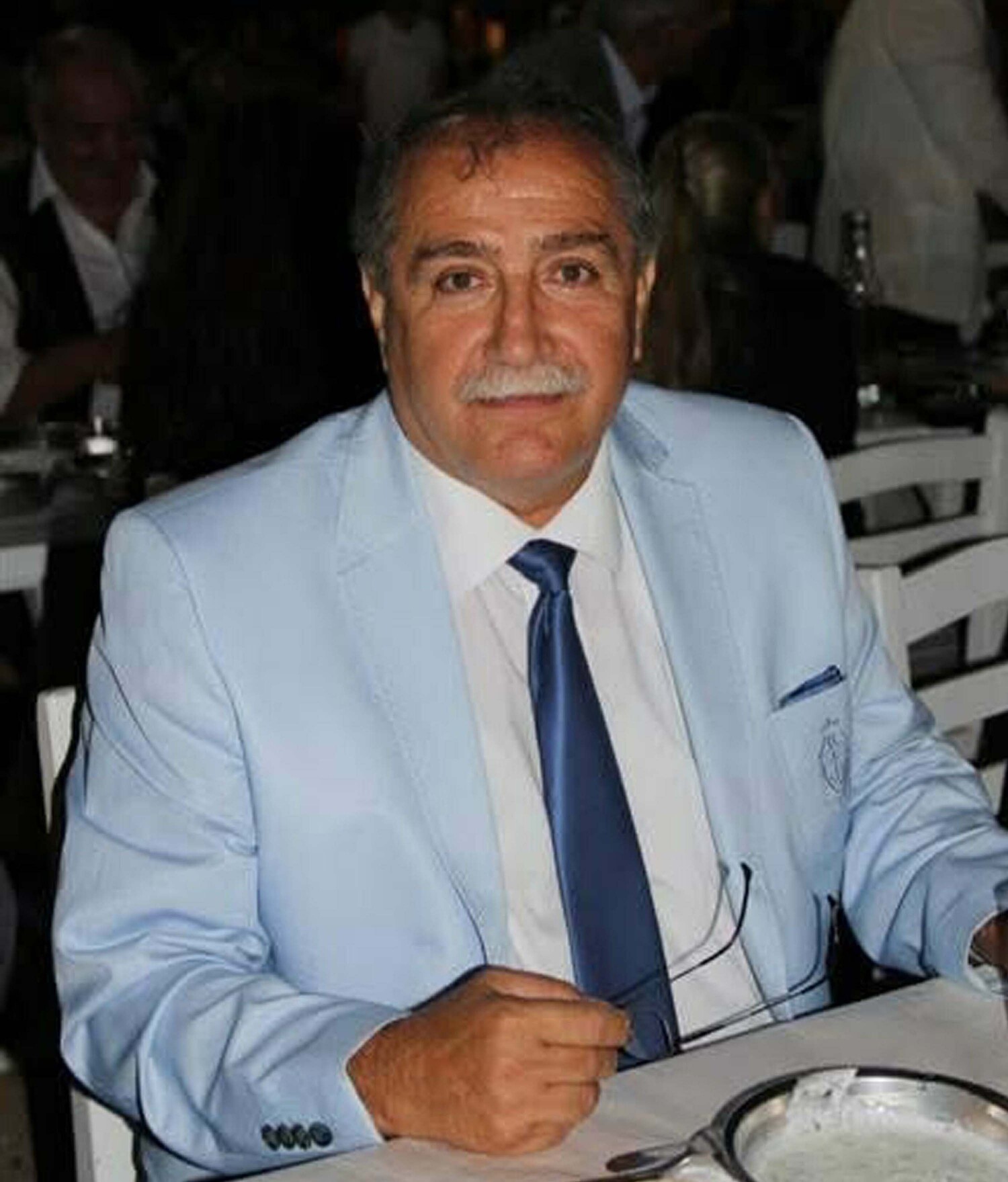 Zeytin Agaclarini Kesen Ve Gorevinden Istifa Eden Chp Il Baskanina Ceza (2)-2