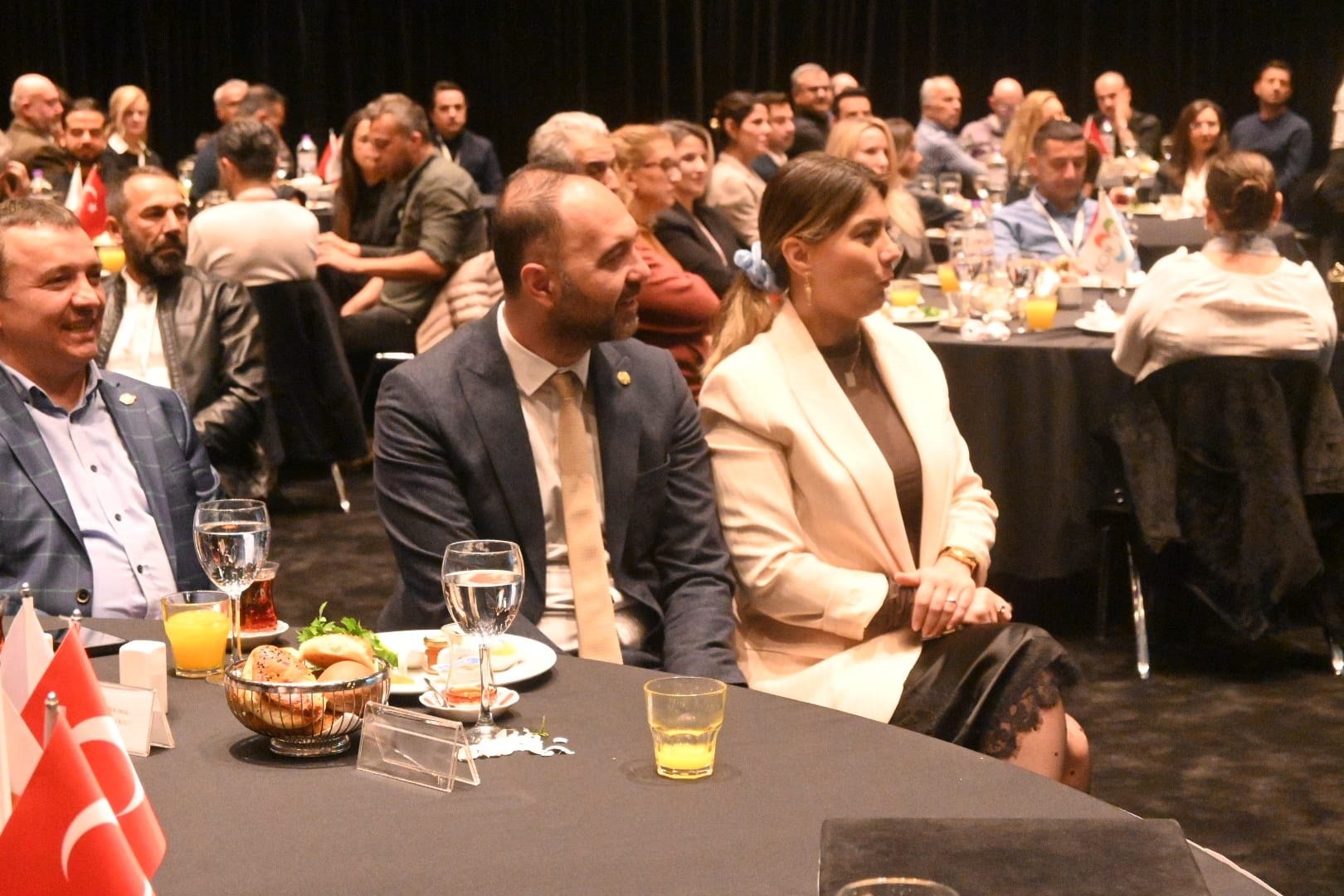 1D26E766 69Ab 416D A660 155A7B0F7Adc