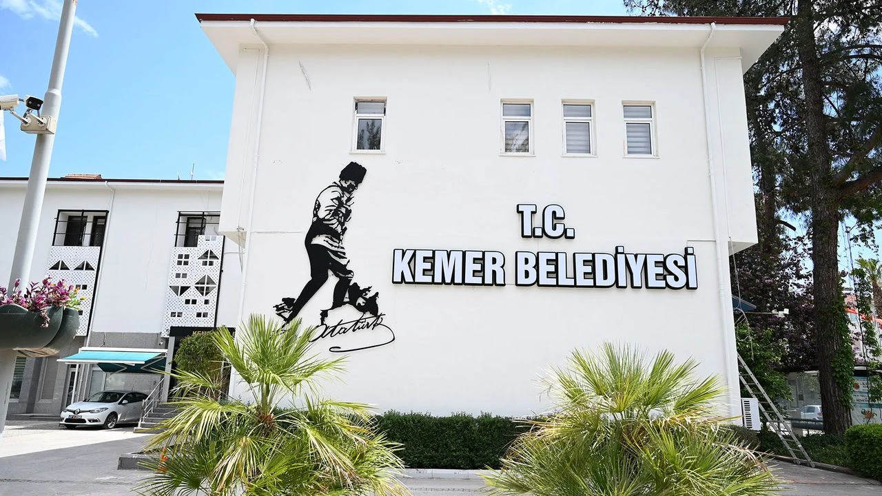 Akpli Gazioglundan Kemer Belediyesine Senlik Gondermesi (1)-1