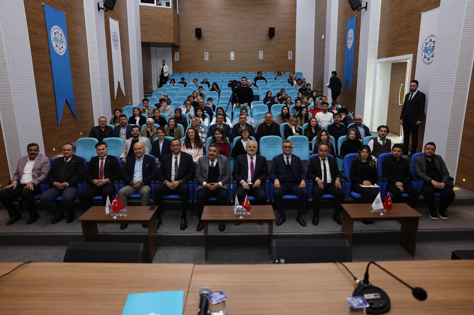 Alkude Canakkale Zaferi Ve Istiklal Marsi Vurgusu (1)