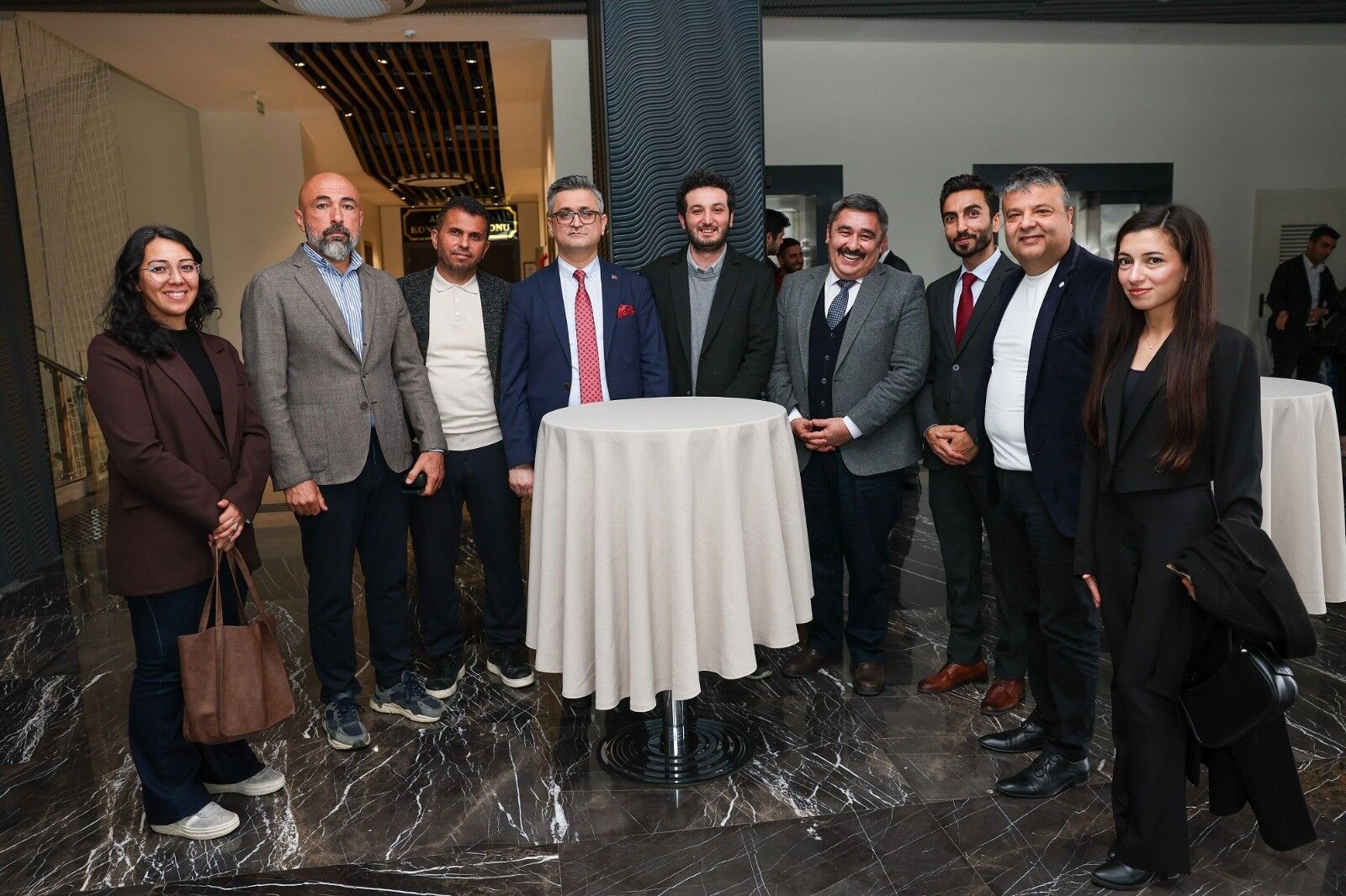 Alkude Su Krizi Masaya Yatirildi (5)