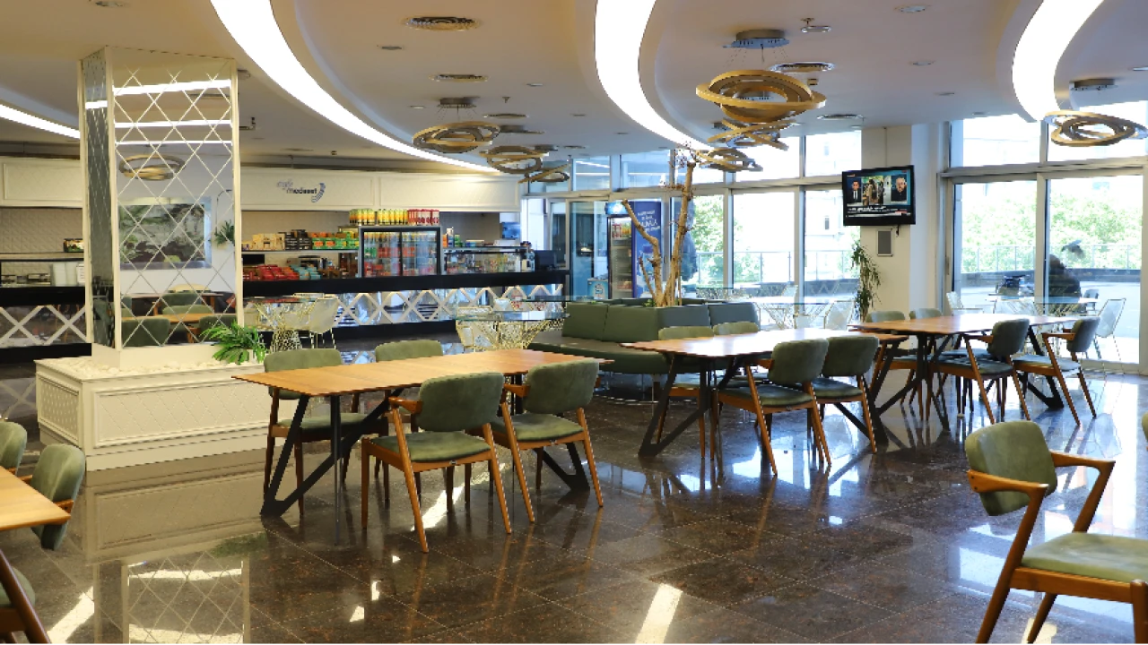 Antalya Karaalioğlan Parkı’ndaki Milyonluk Çay Bahçesi Ihaleye Çıktı (2)-1