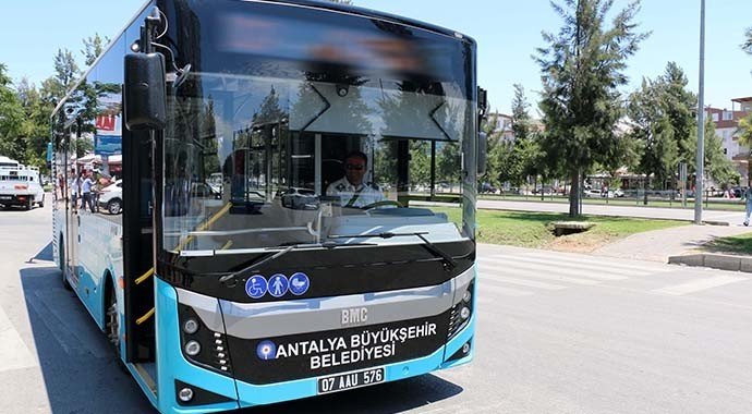 Antalya Kart Uygulaması Hata Verdi Kentte Ulaşım Gecikti (1)-1