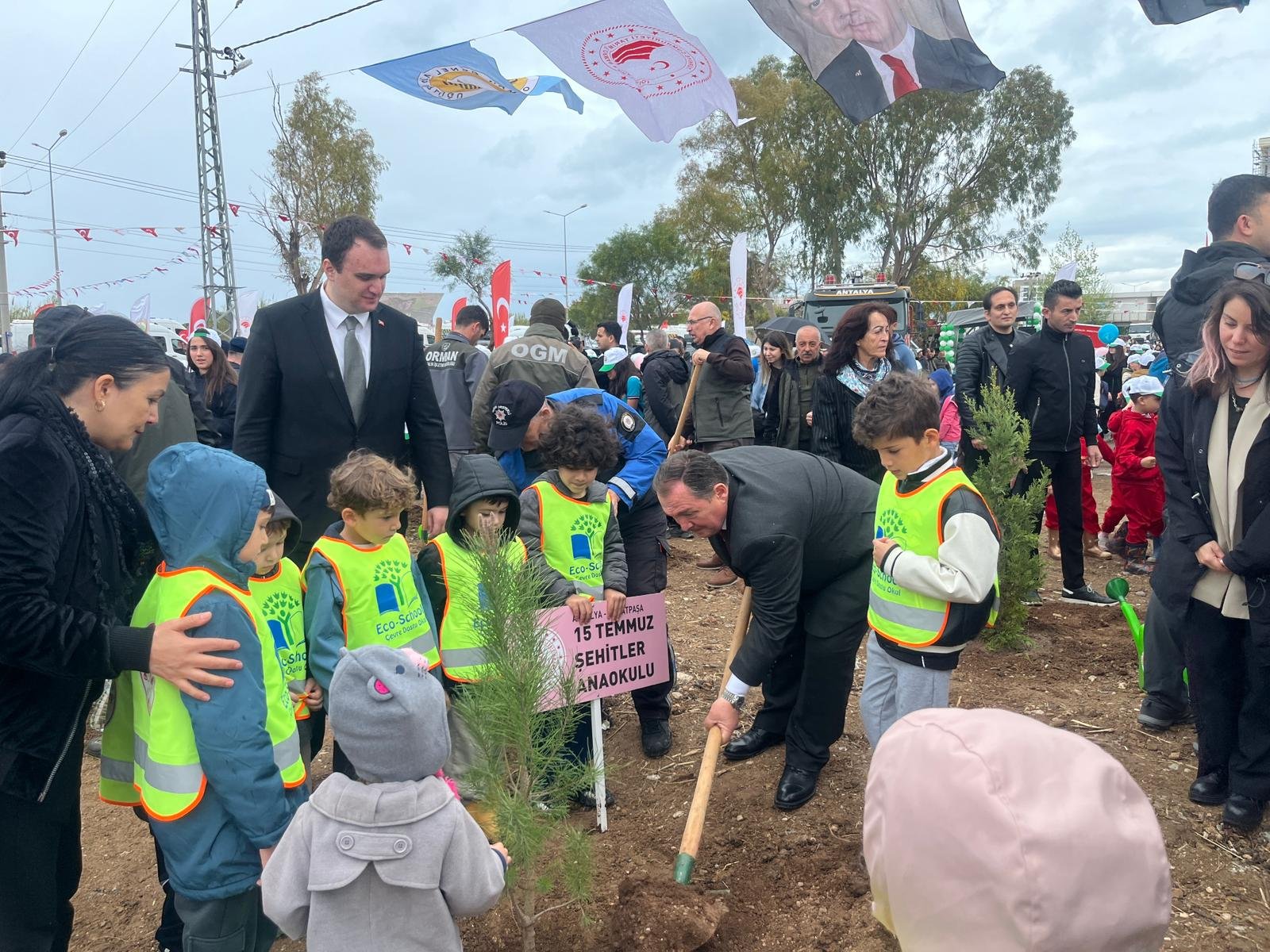 Antalyada 25 Bin Fidan Toprakla Buluştu (6)