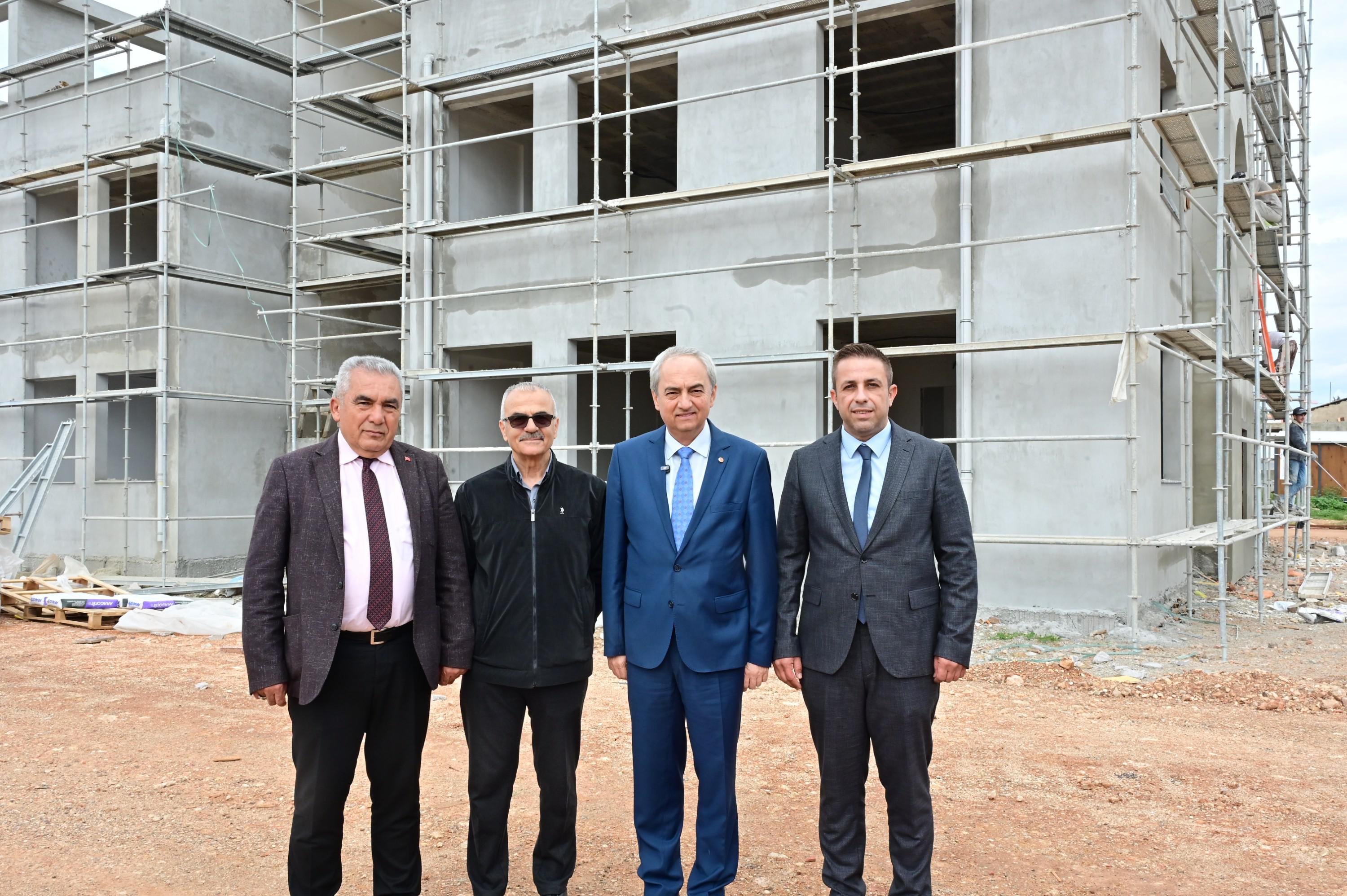 Antalya’da Chp, Ak Parti Ve Mhp’den Proje Incelemesi (5)