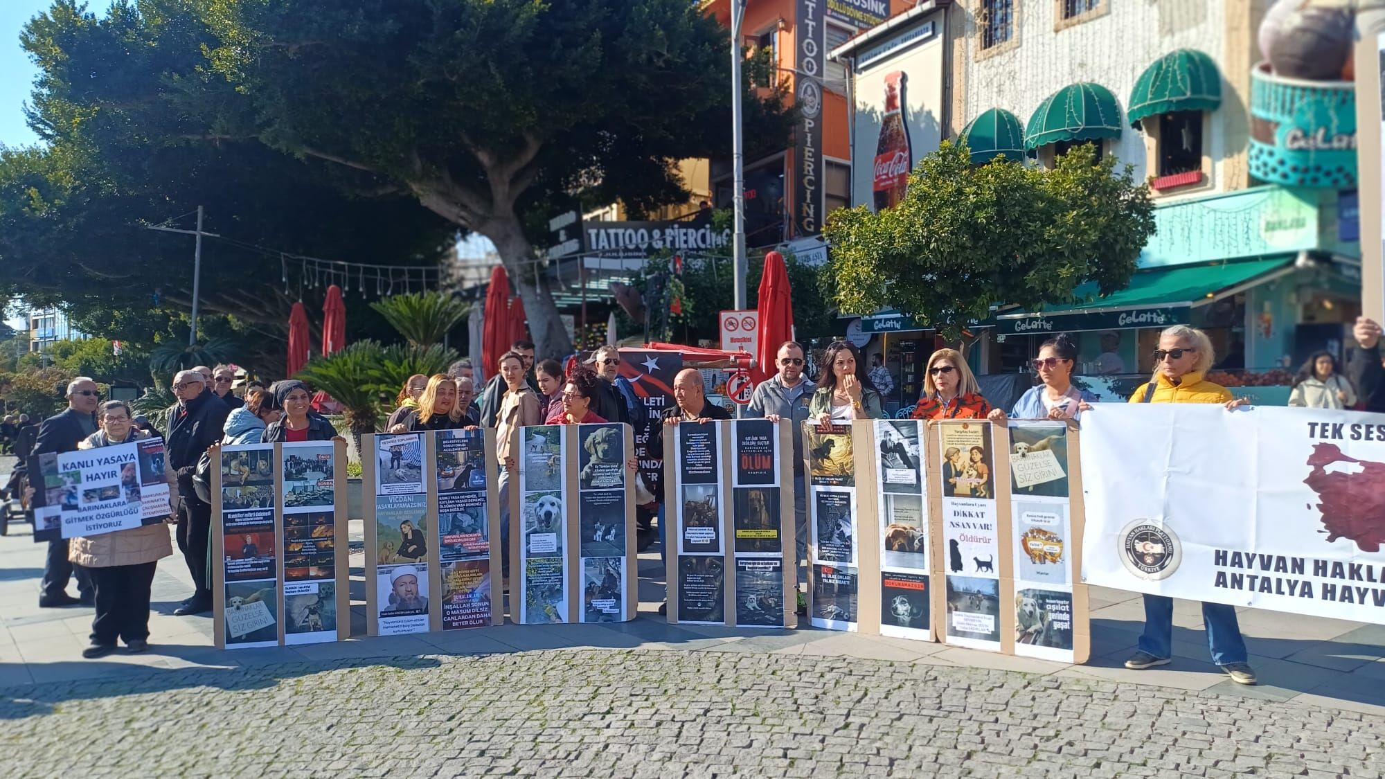 Antalya’da Hayvan Hakları Platformlarından Ortak Basın Açıklaması (5)