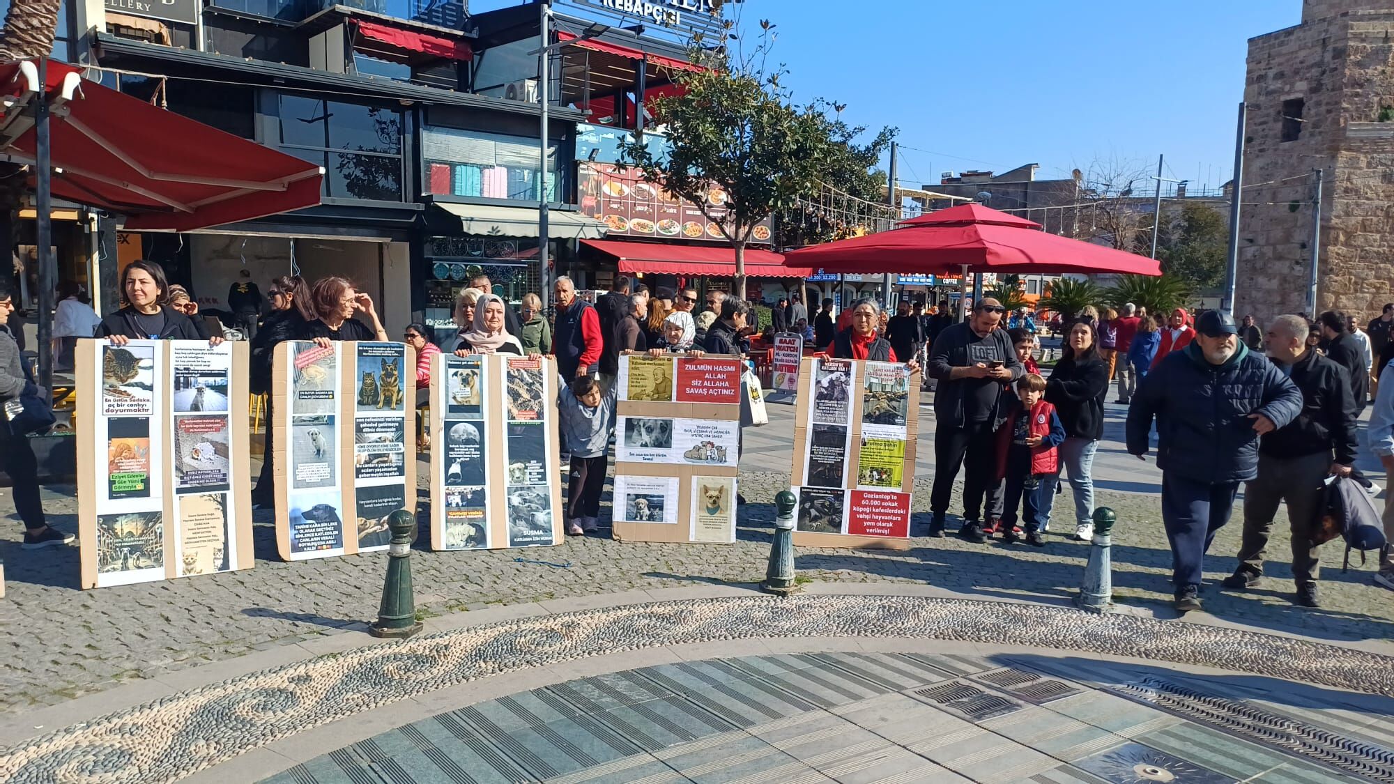 Antalya’da Hayvan Hakları Platformlarından Ortak Basın Açıklaması (7)
