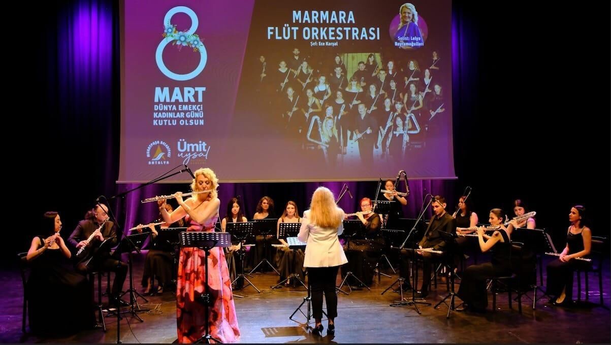 Antalya’da Kadın Sanatçılar Büyüledi (1)