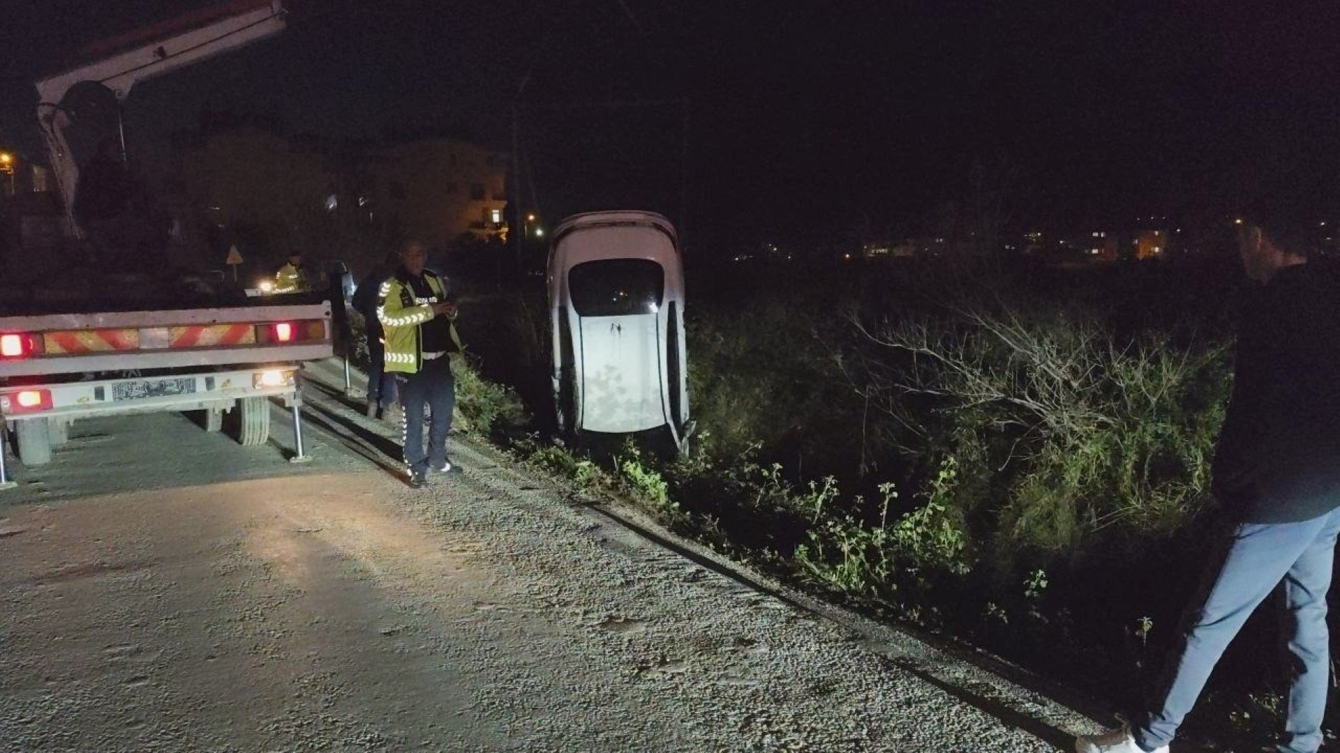 Antalya’da kaza yapan sürücü kayıplara karıştı