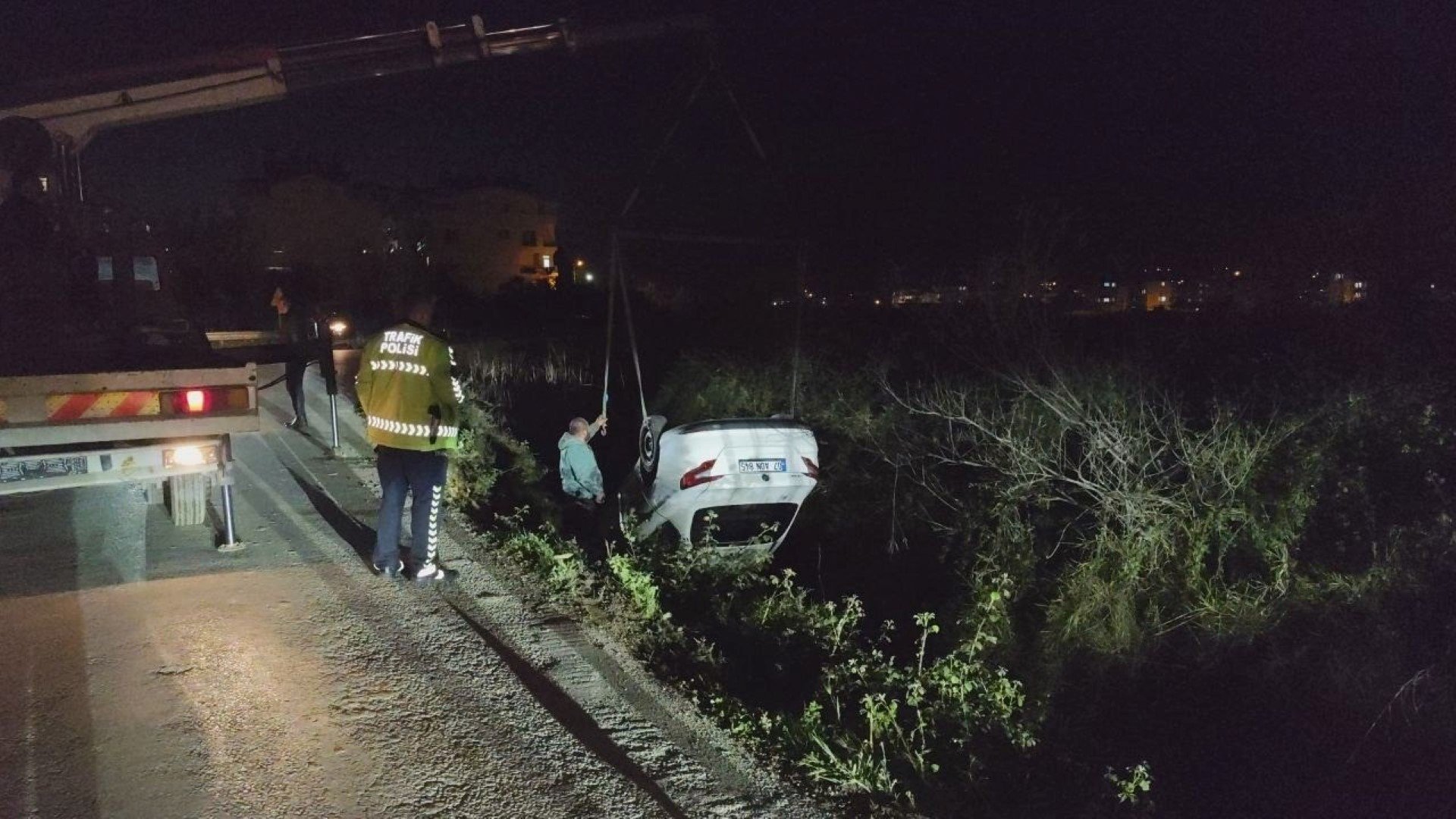 Antalya’da Kaza Yapan Sürücü Kayıplara Karıştı (4)
