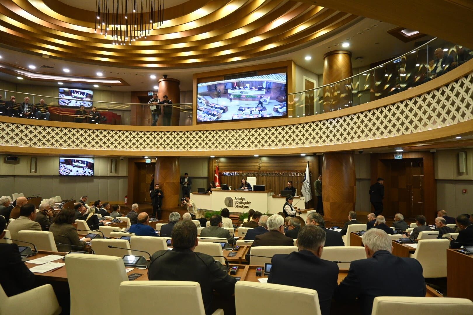 Antalya’da Toplu Taşımaya Zam Geldi (1)İi̇