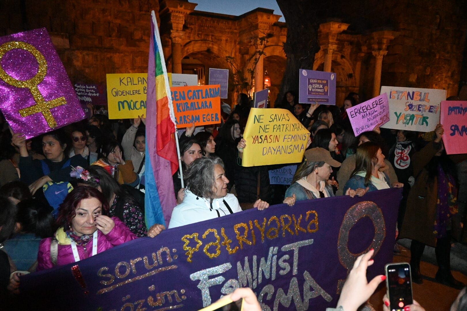 Antalya’daki 8 Mart Yürüyüşüne Polis Engeli (3)