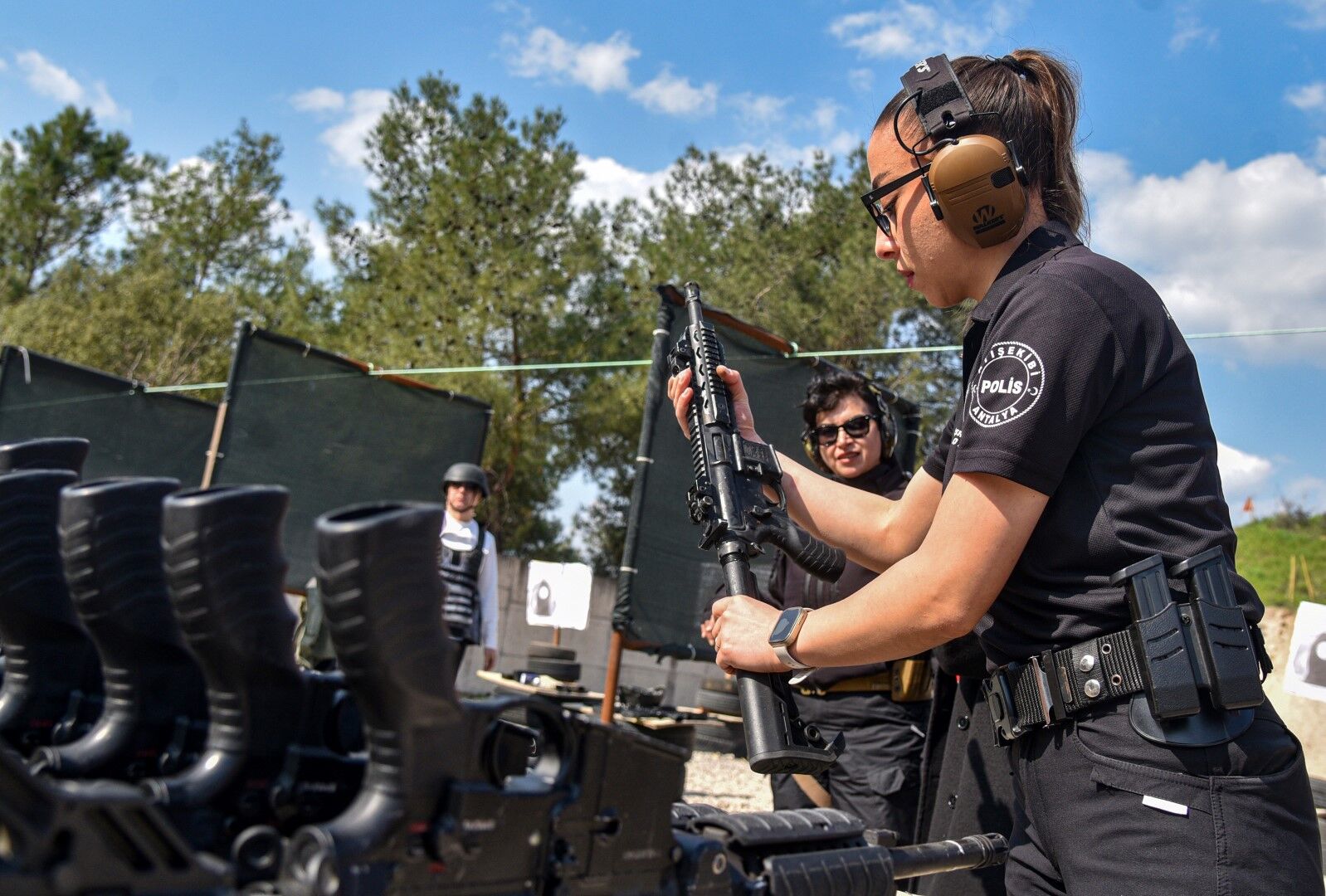 Antalya’daki Kadın Polislerin Eğitimi Göz Doldurdu (1)