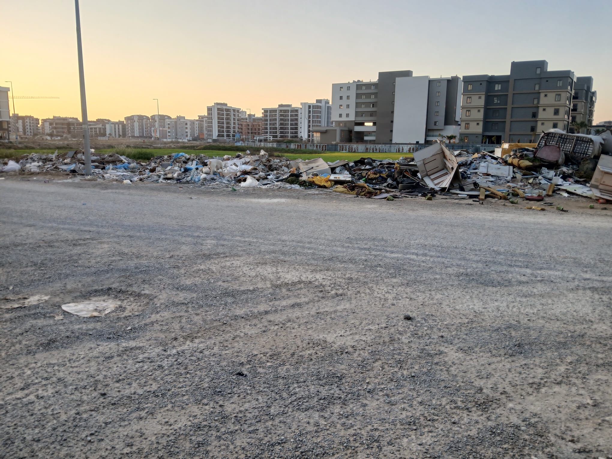 Antalya’nın O Mahallesi Önce Su Sonra Çöp Altında Kaldı (1)-2