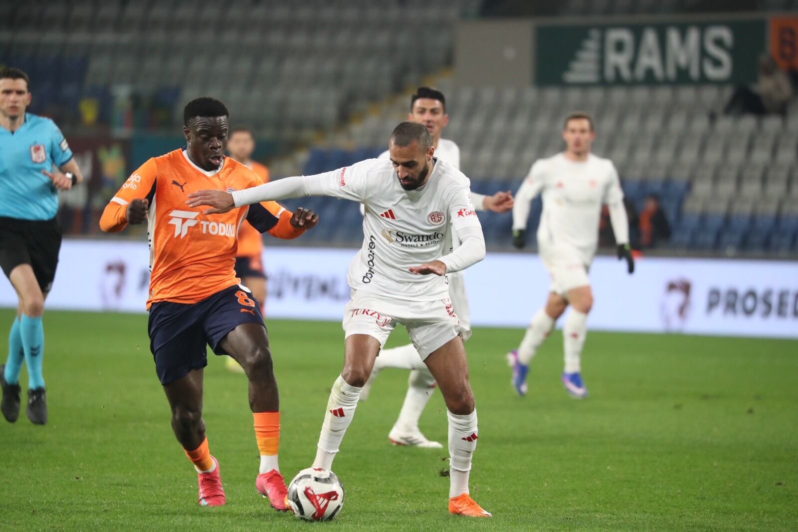 Antalyaspor Basaksehir (4)