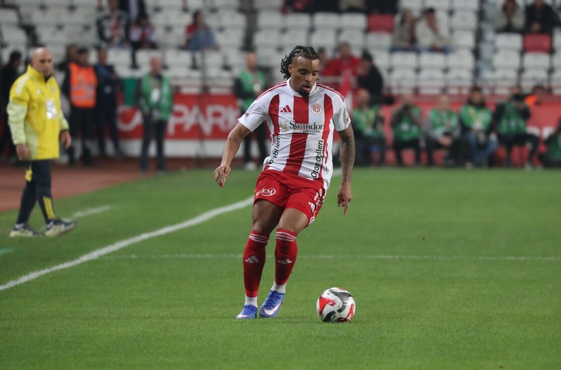 Antalyaspor Fenerbahce (9)-2