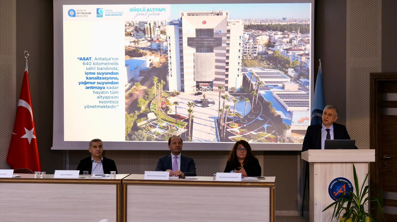 Asat Tan Universitelilere Su Etigi Mesajı (2)