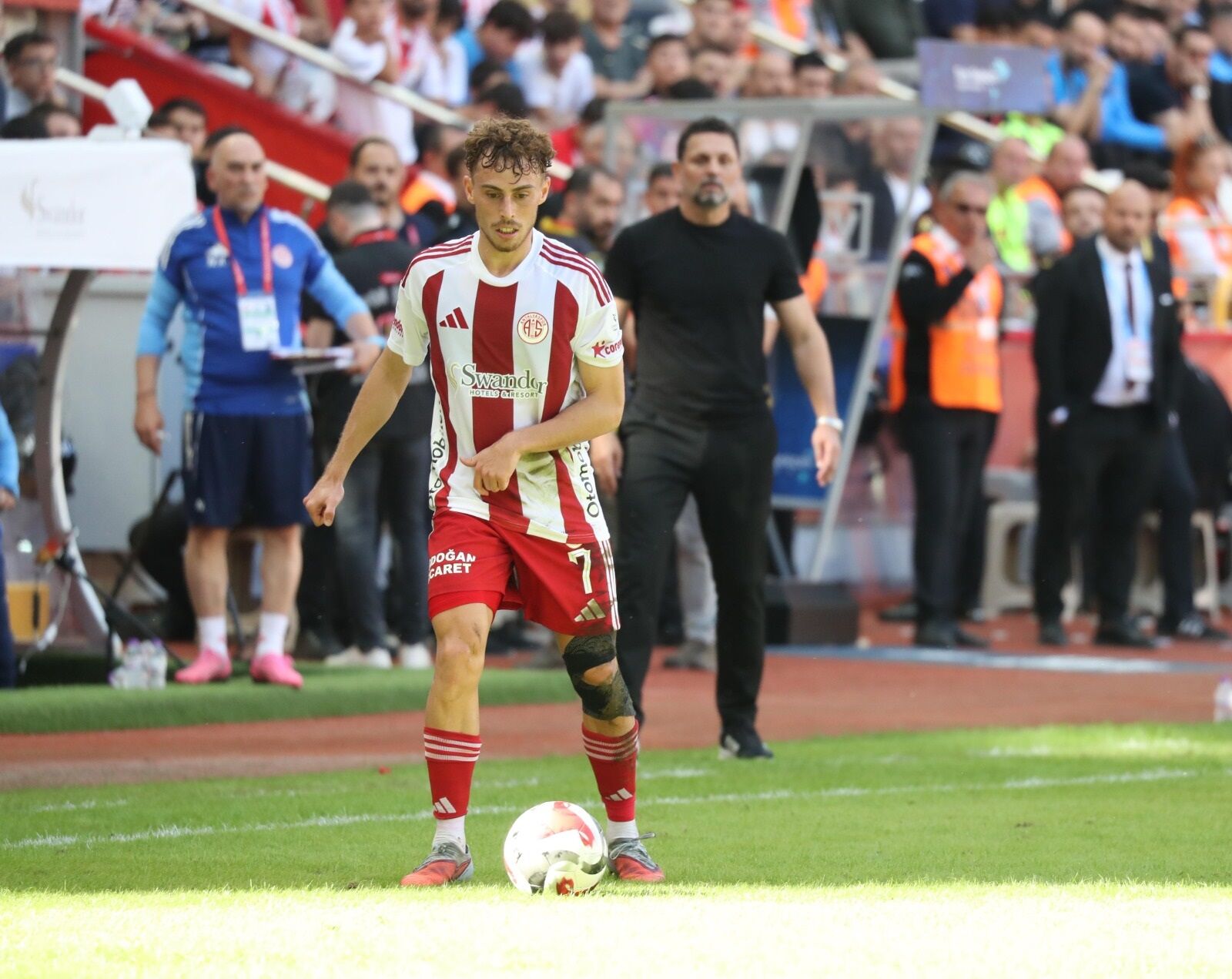 Başakşehir Antalyaspor Maçı Ne Zaman Başakşehir Antalyaspor Maçını Kim Yönetecek, Saat Kaçta (6)