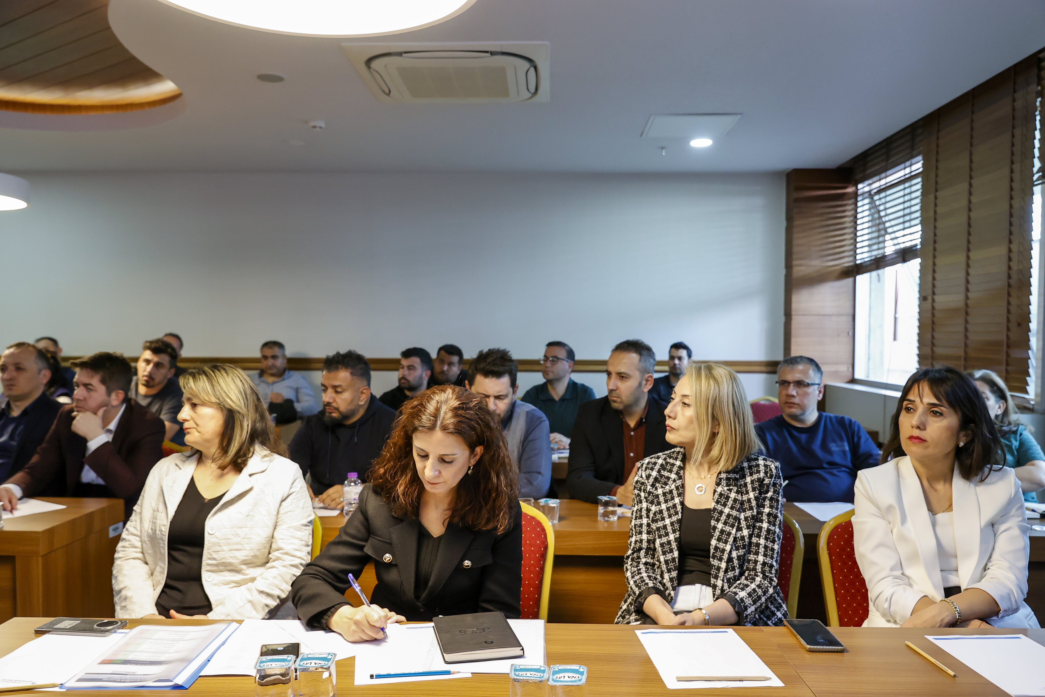 Büyükşehir Belediyesi Erişilebilirlik Belgesi Toplantısı Düzenledi (3)