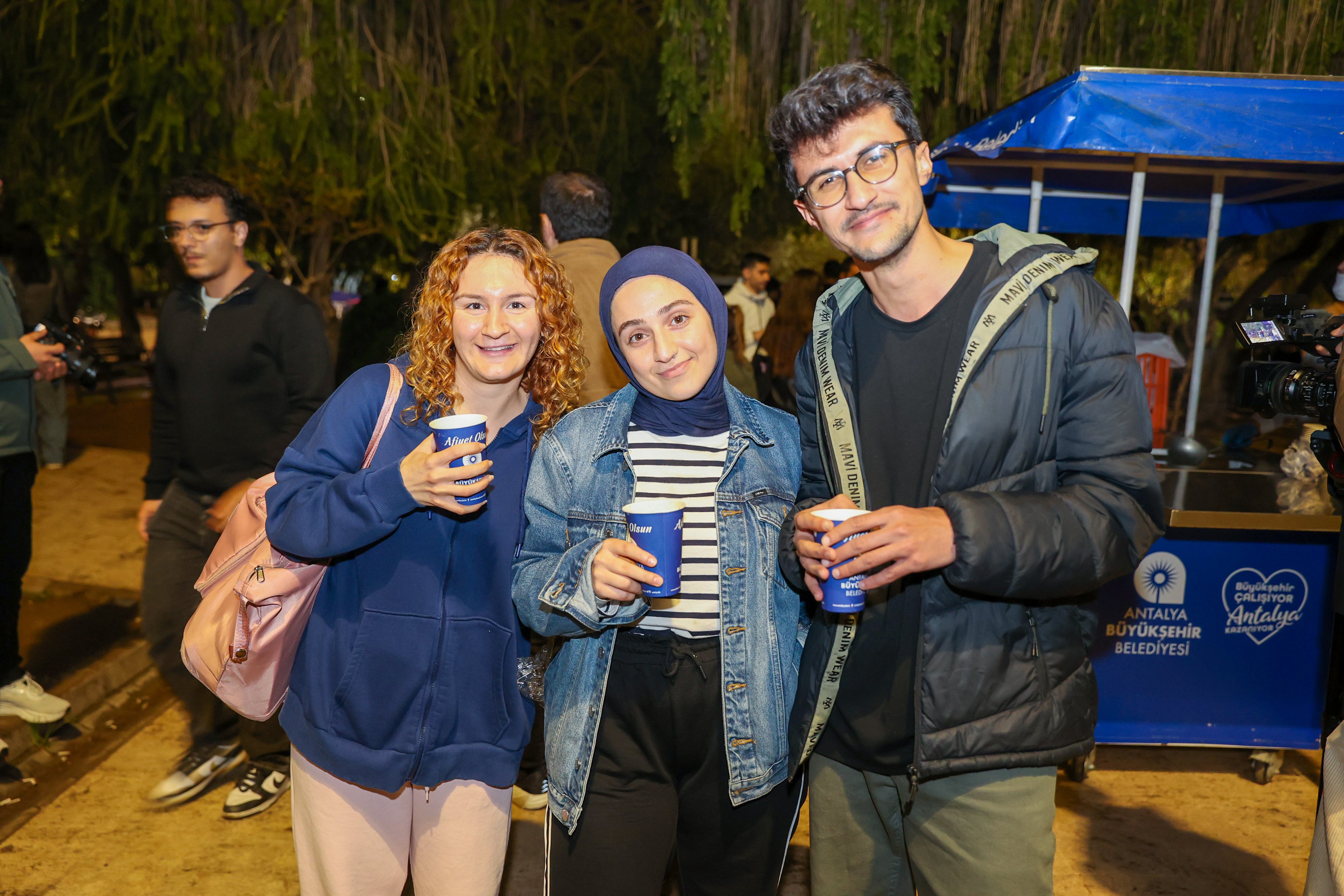 Antalya Büyükşehir Belediyesi’nden öğrencilere destek