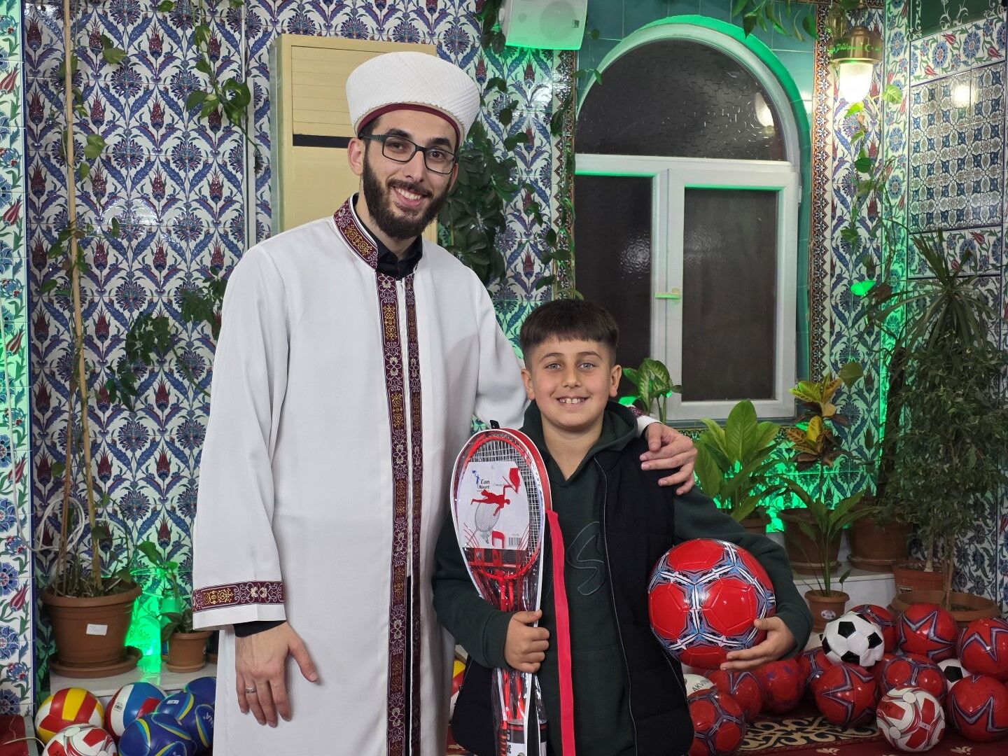 Camiye Gelen Çocuklar Çifte Bayram Yaptı (3)