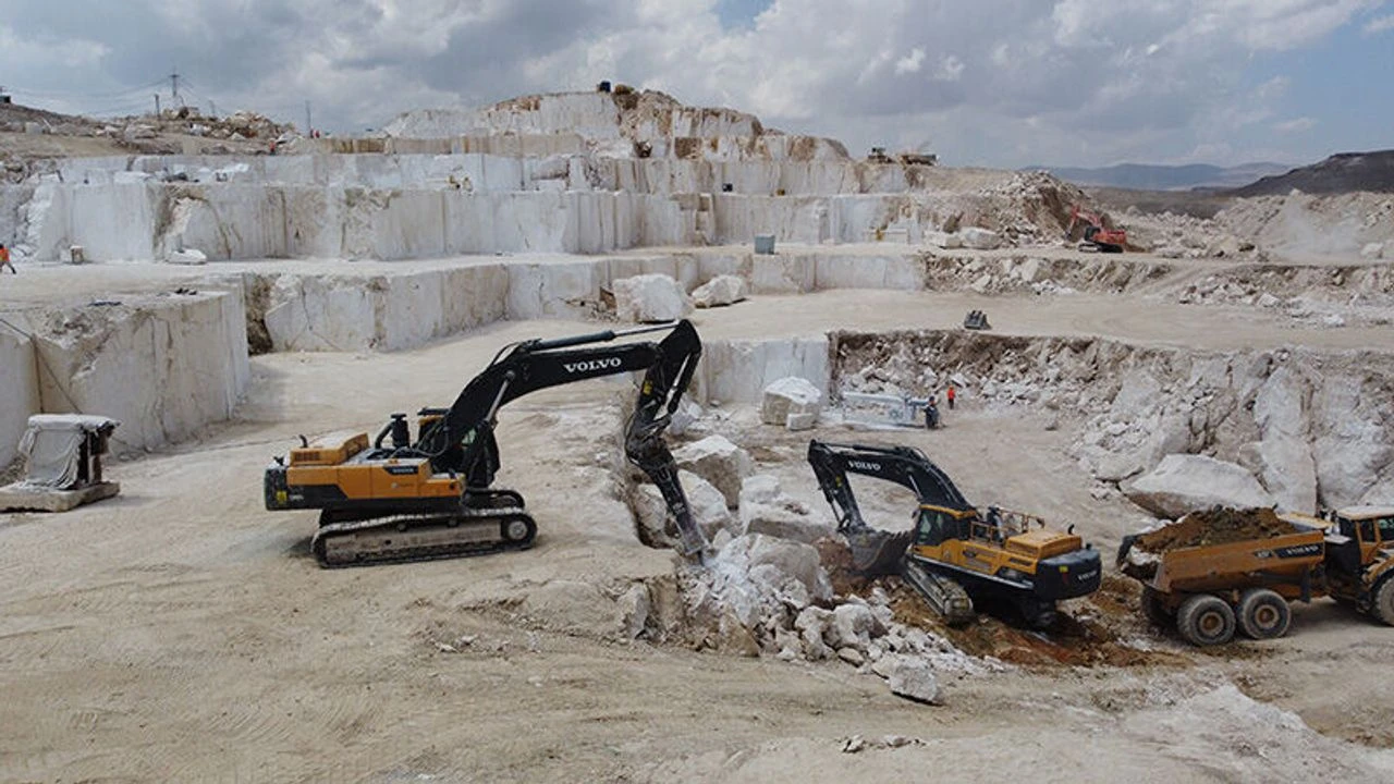 Cavit Ari Finike Çed Cikisi (4)