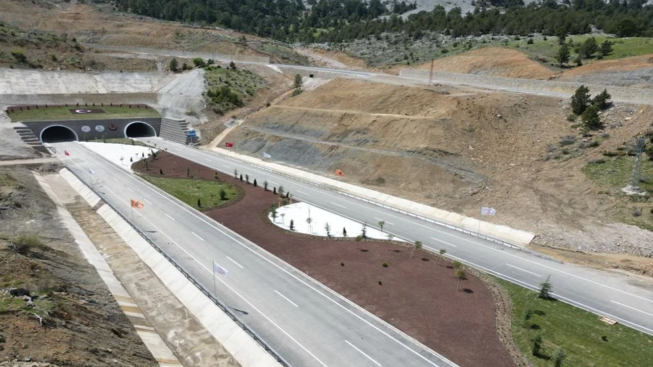 Demirkapi Tuneli Acildi (1)-1