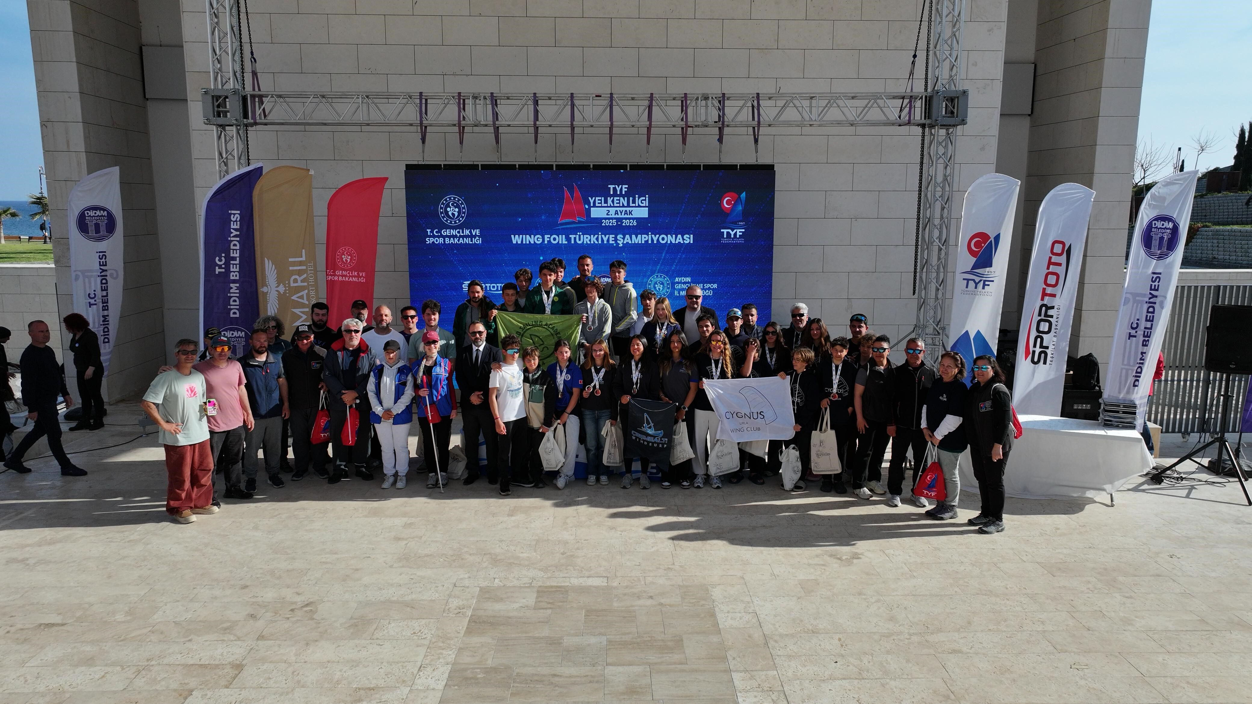 Didim’de Yelken Heyecanı Sporcular Berrak Sularda Yarıştı (1)