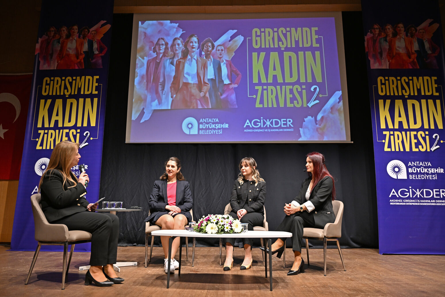Girişimde Kadın Zirvesi’nin Ikincisi Düzenlendi (11)