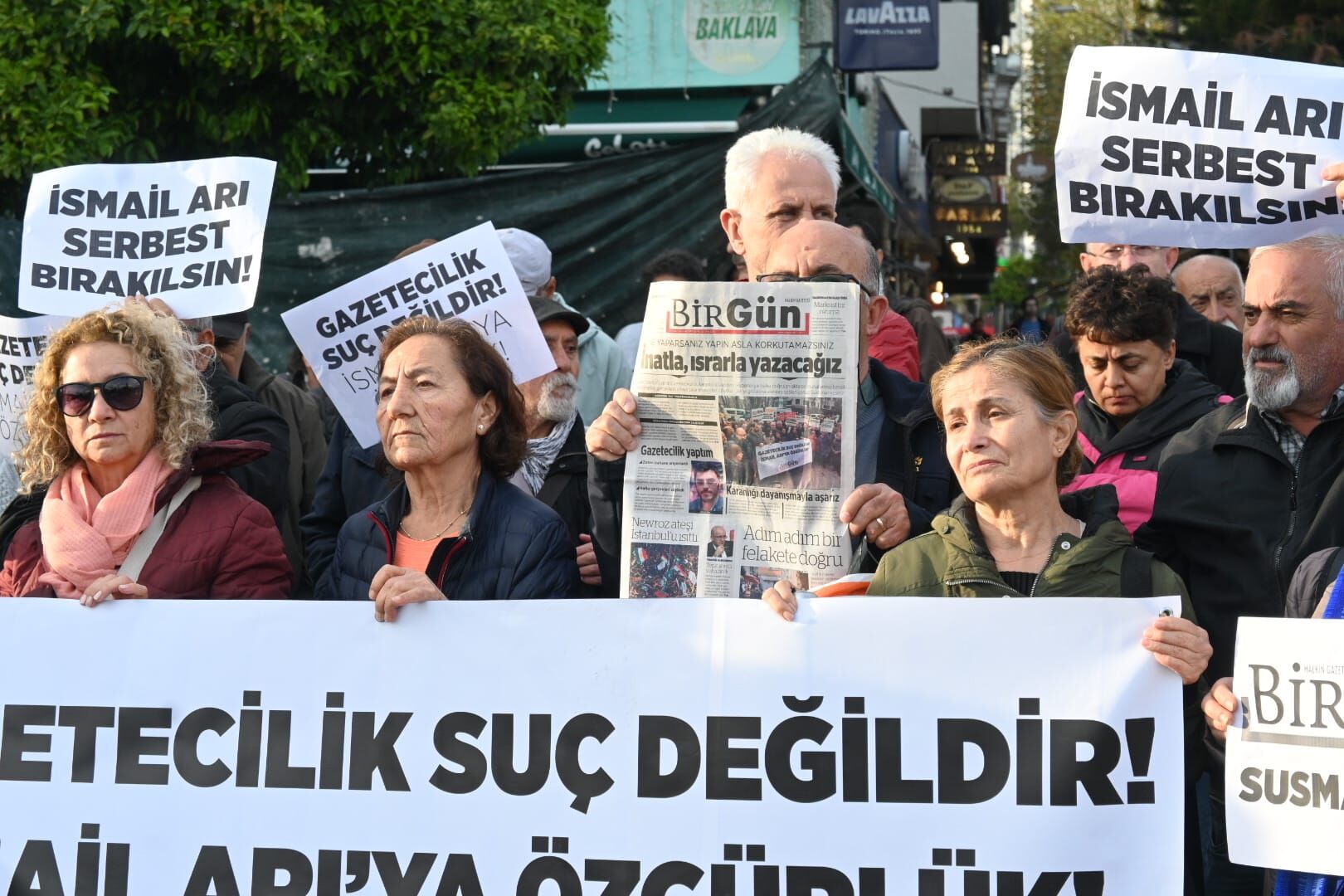 Ismail Arinin Tıutuklanmasinaantalyadan Tepki (1)-1