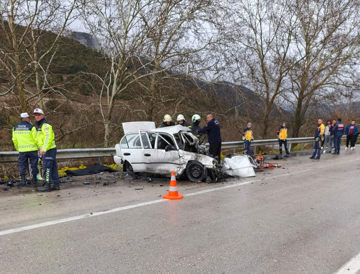 Isparta Da Kaza Meydana Geldi