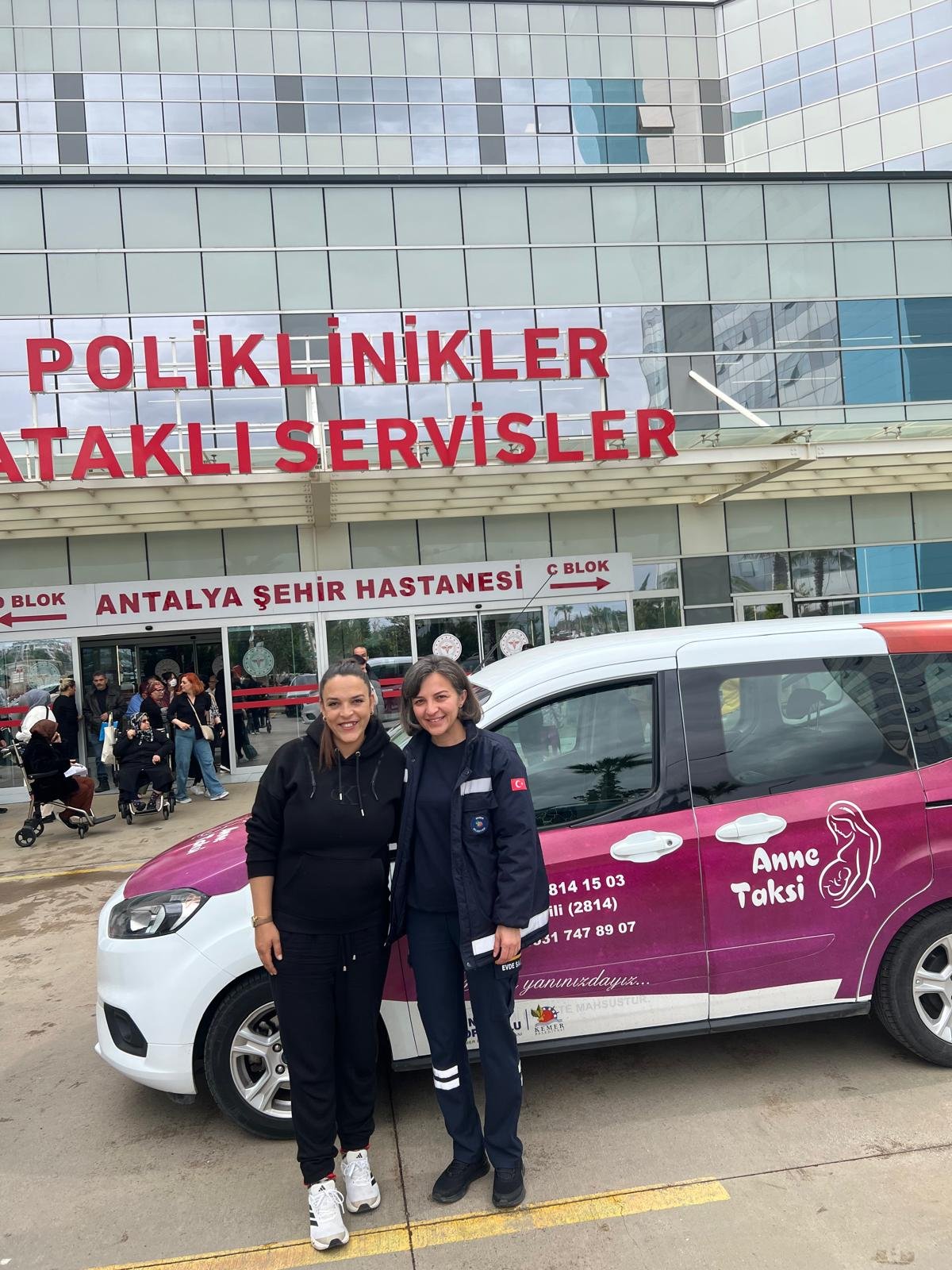 Kemer Belediyesi Anne Taksi Hizmetini Devreye Soktu (2)